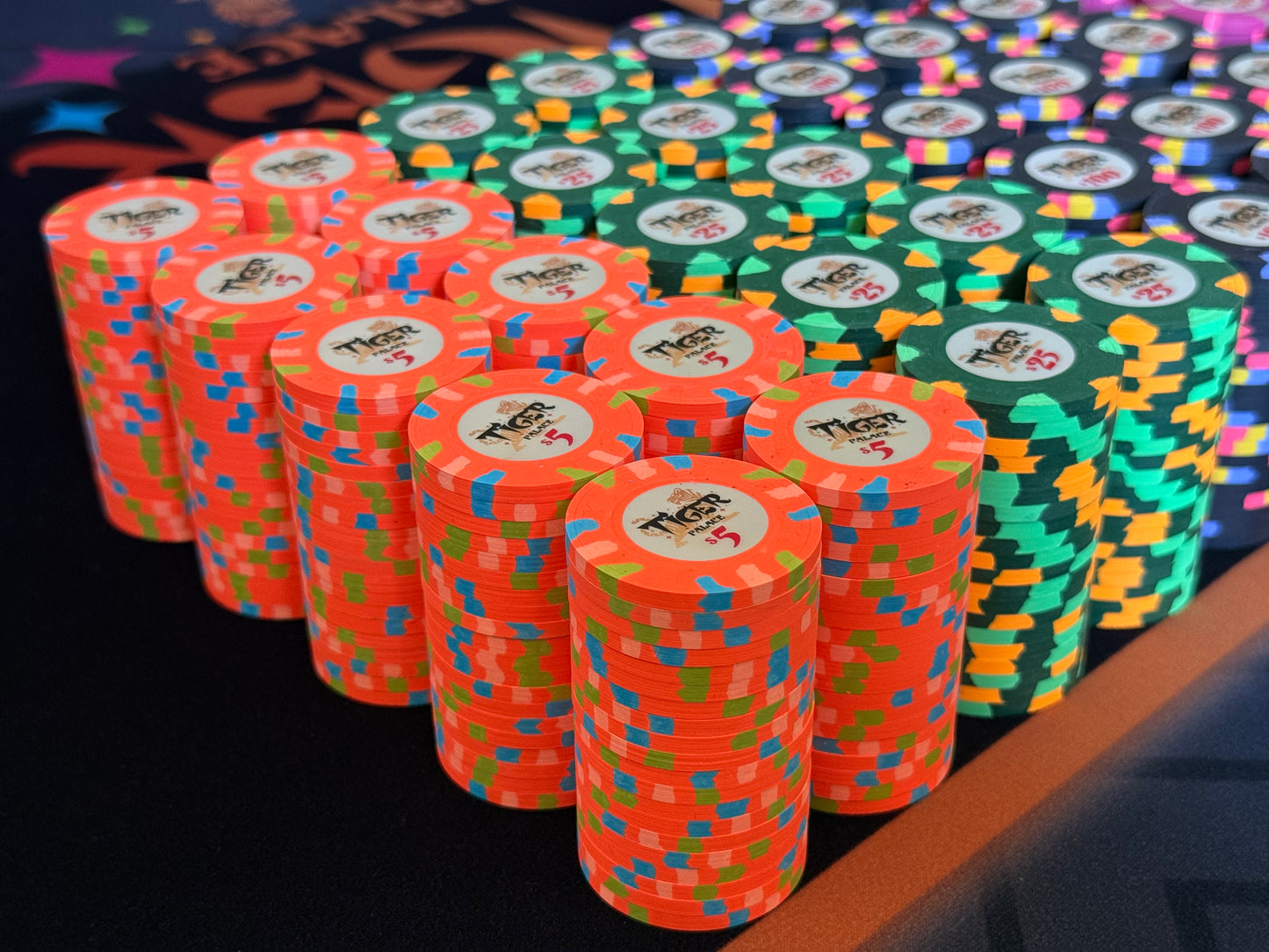 Tiger Palace (Paulson) Cash Set: VIP2 $5/$10/$25+ 'Vegas' set - 900 chips