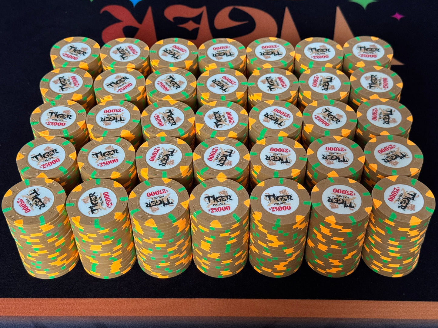 Tiger Palace (Paulson) Misc Cash $25,000 chip - Gold - 43mm - One Barrel
