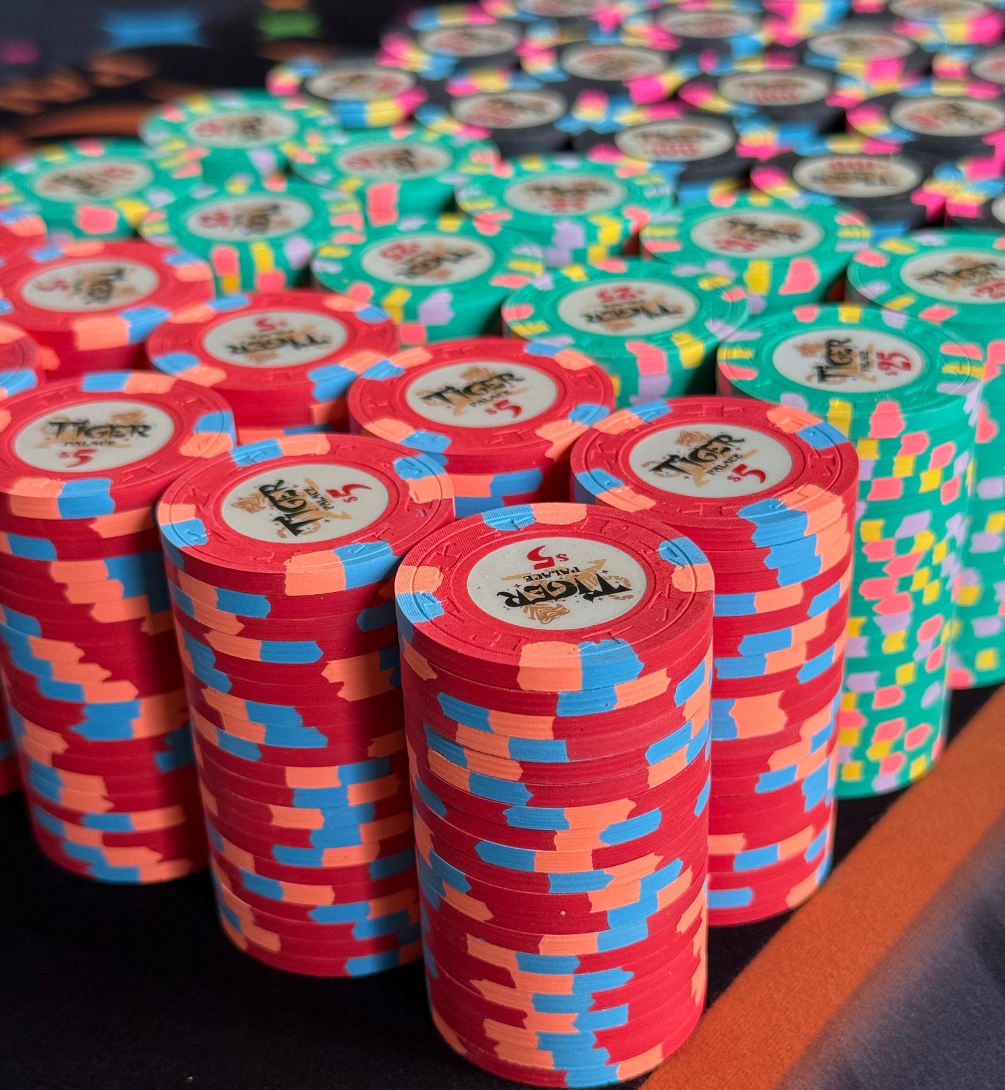 Tiger Palace (Paulson) Cash Set: VIP1 $5/$10 to $50/$100+ 'Vegas' set - 1200 chips