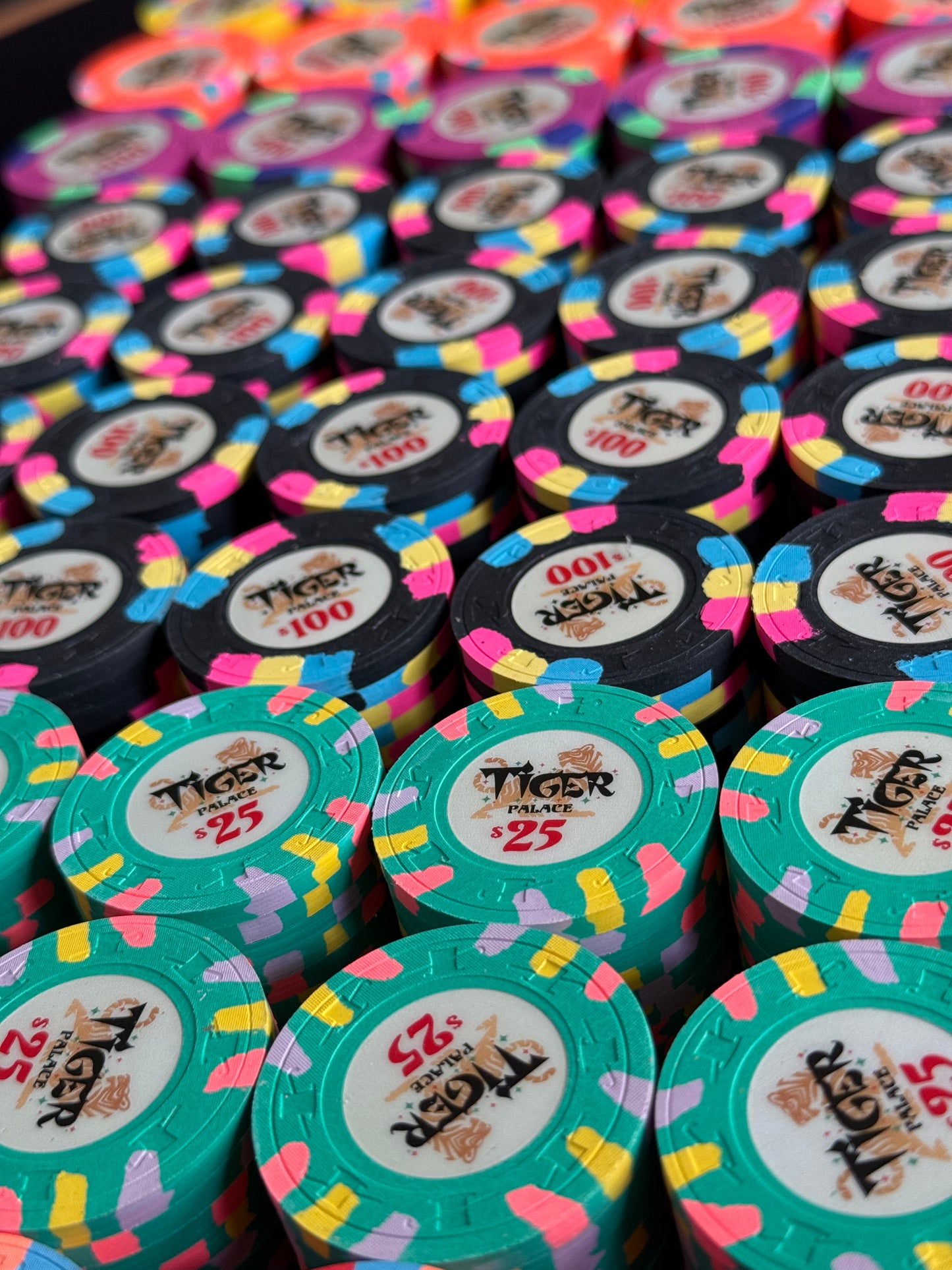 Tiger Palace (Paulson) Cash Set: VIP1 $5/$10 to $50/$100+ 'Vegas' set - 1200 chips