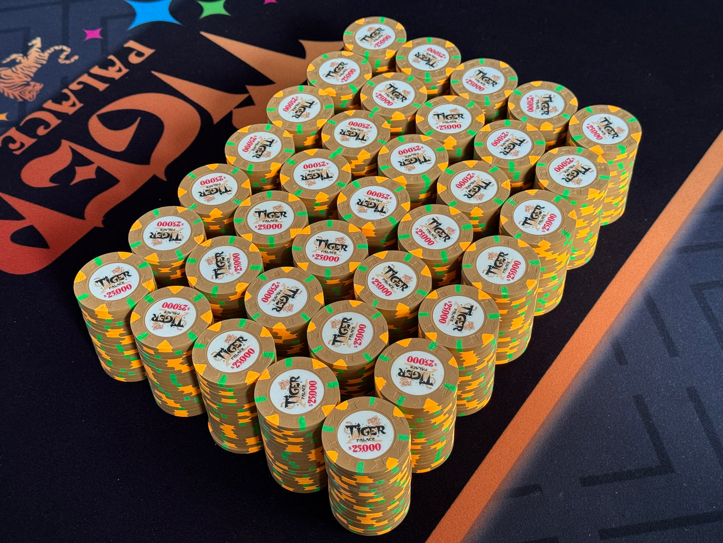 Tiger Palace (Paulson) Misc Cash $25,000 chip - Gold - 43mm - One Barrel