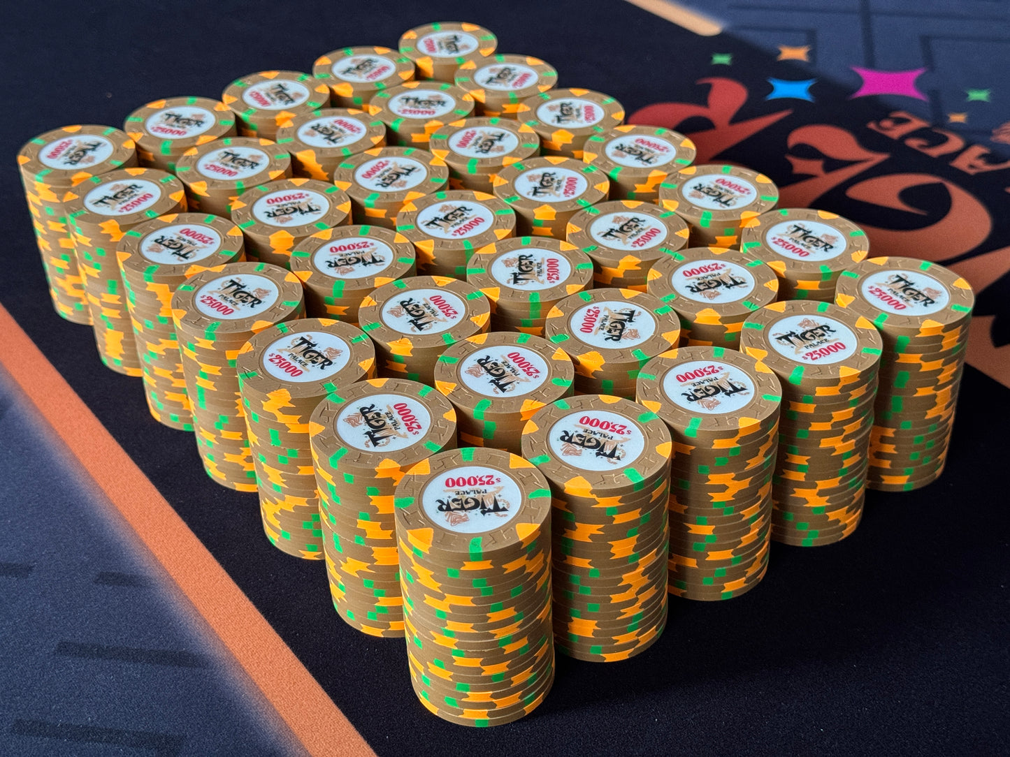 Tiger Palace (Paulson) Misc Cash $25,000 chip - Gold - 43mm - One Barrel