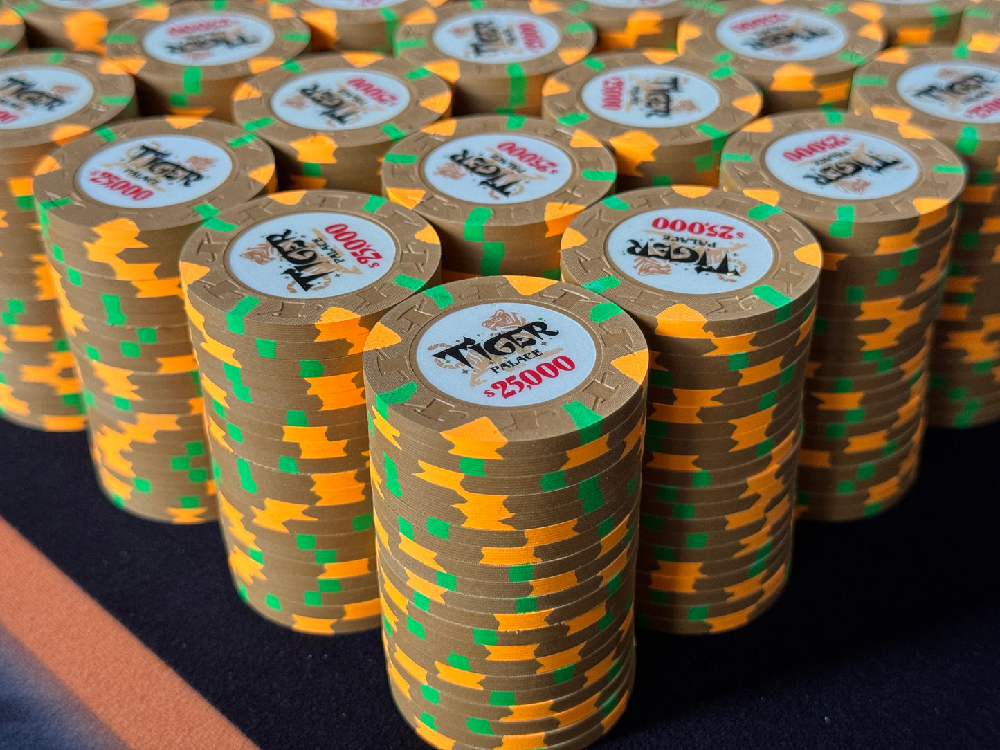 Tiger Palace (Paulson) Misc Cash $25,000 chip - Gold - 43mm - One Barrel