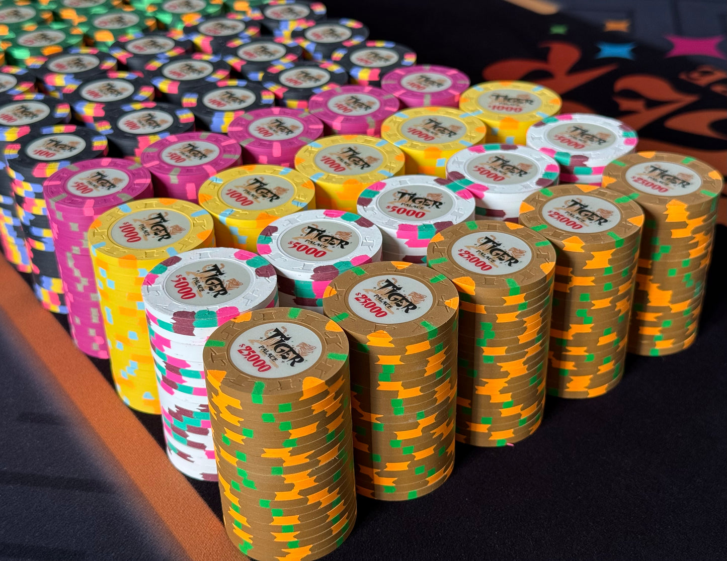 Tiger Palace (Paulson) Cash Set: VIP2 $25/$50 to $50/$100+ 'Vegas' set - 1000 chips