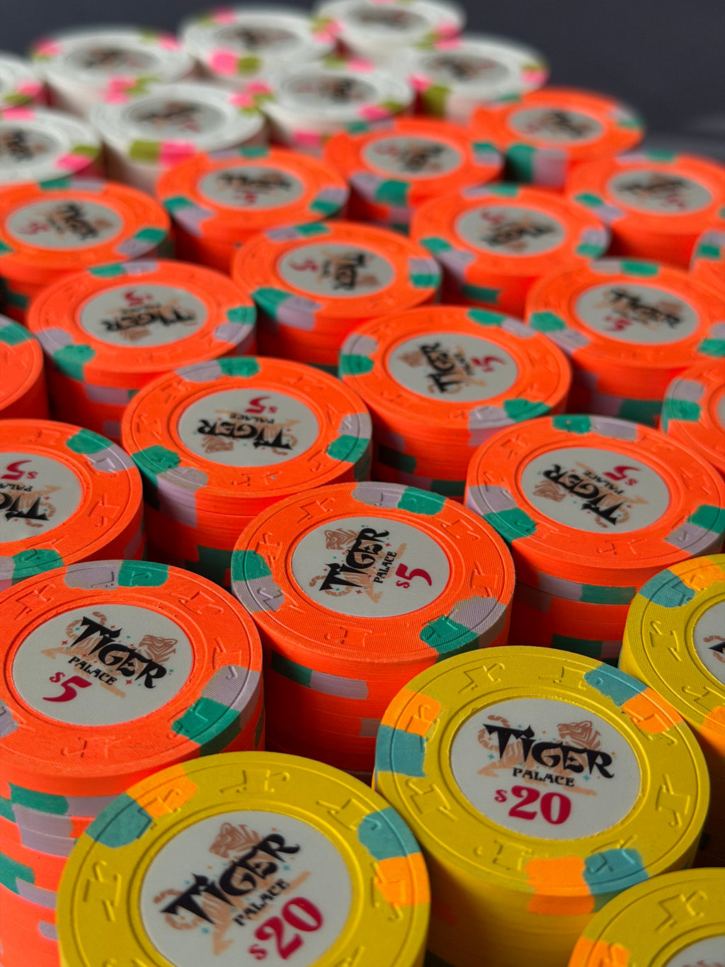 Tiger Palace (Paulson) relabeled $1/$2 Cash Set (Vegas colors, blaze orange $5s, yellow $20s) - 800 Chips