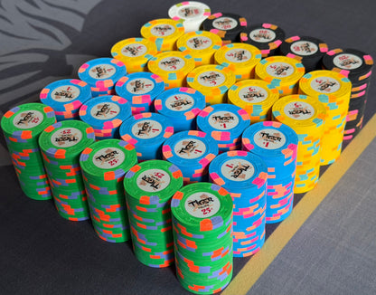 Tiger Palace (Paulson) relabeled $0.25/$0.50 Cash Set (cali colors, green fracs)- 600 Chips