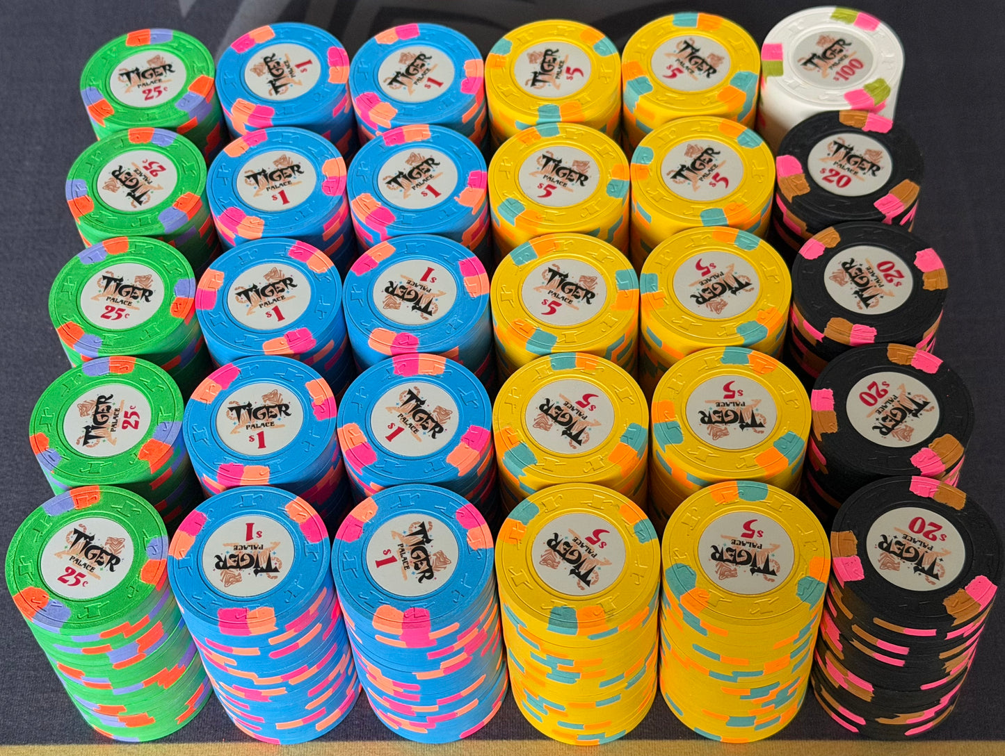 Tiger Palace (Paulson) relabeled $0.25/$0.50 Cash Set (cali colors, green fracs)- 600 Chips