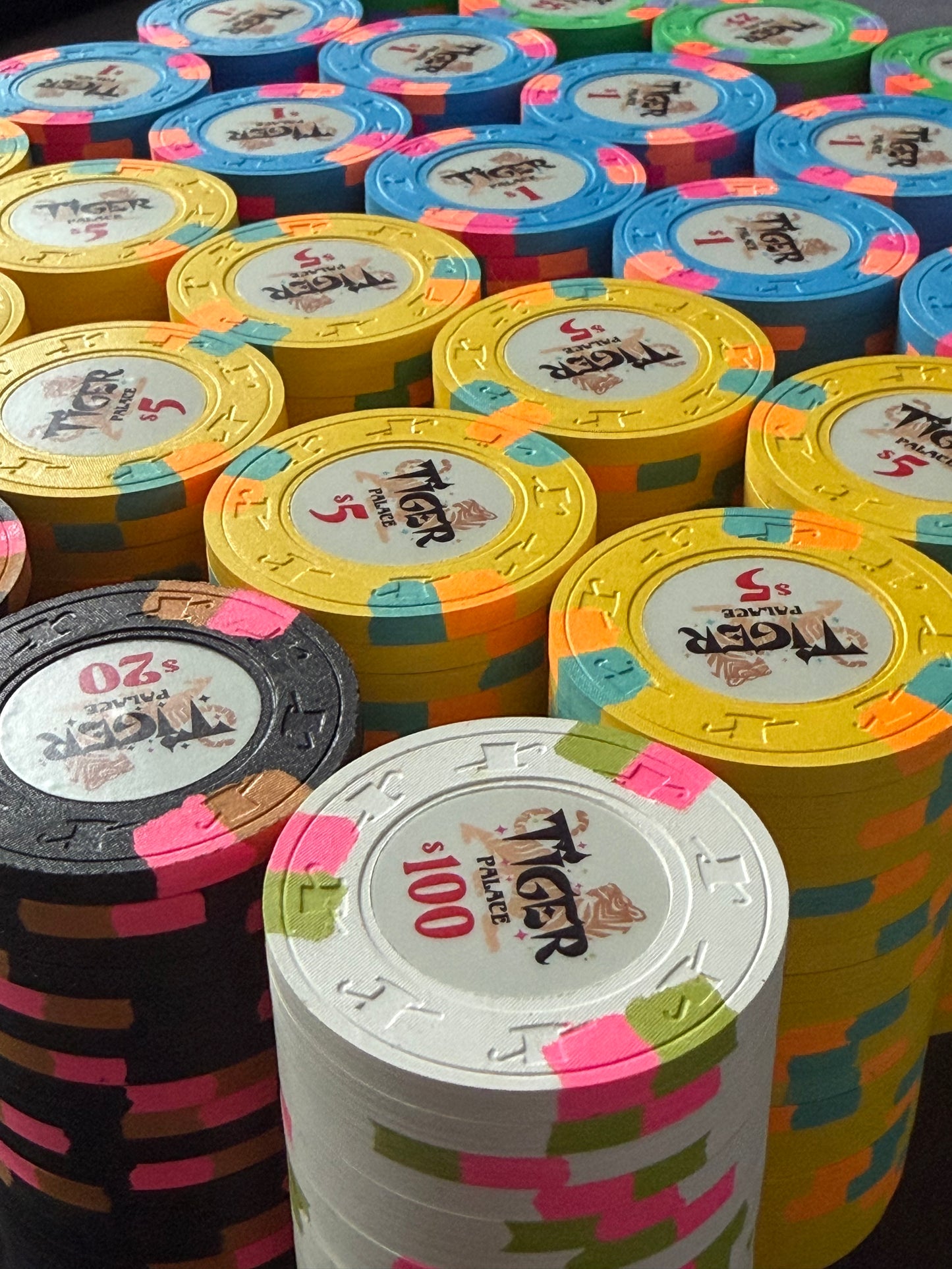Tiger Palace (Paulson) relabeled $0.25/$0.50 Cash Set (cali colors, green fracs)- 600 Chips