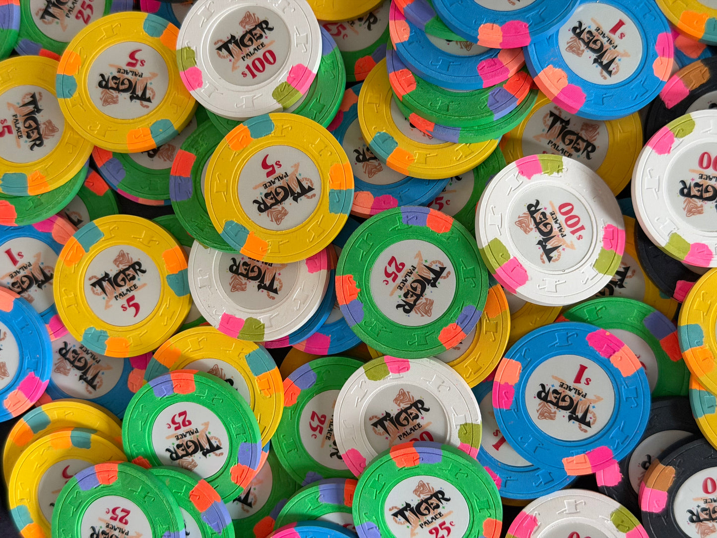 Tiger Palace (Paulson) relabeled $0.25/$0.50 Cash Set (cali colors, green fracs)- 600 Chips