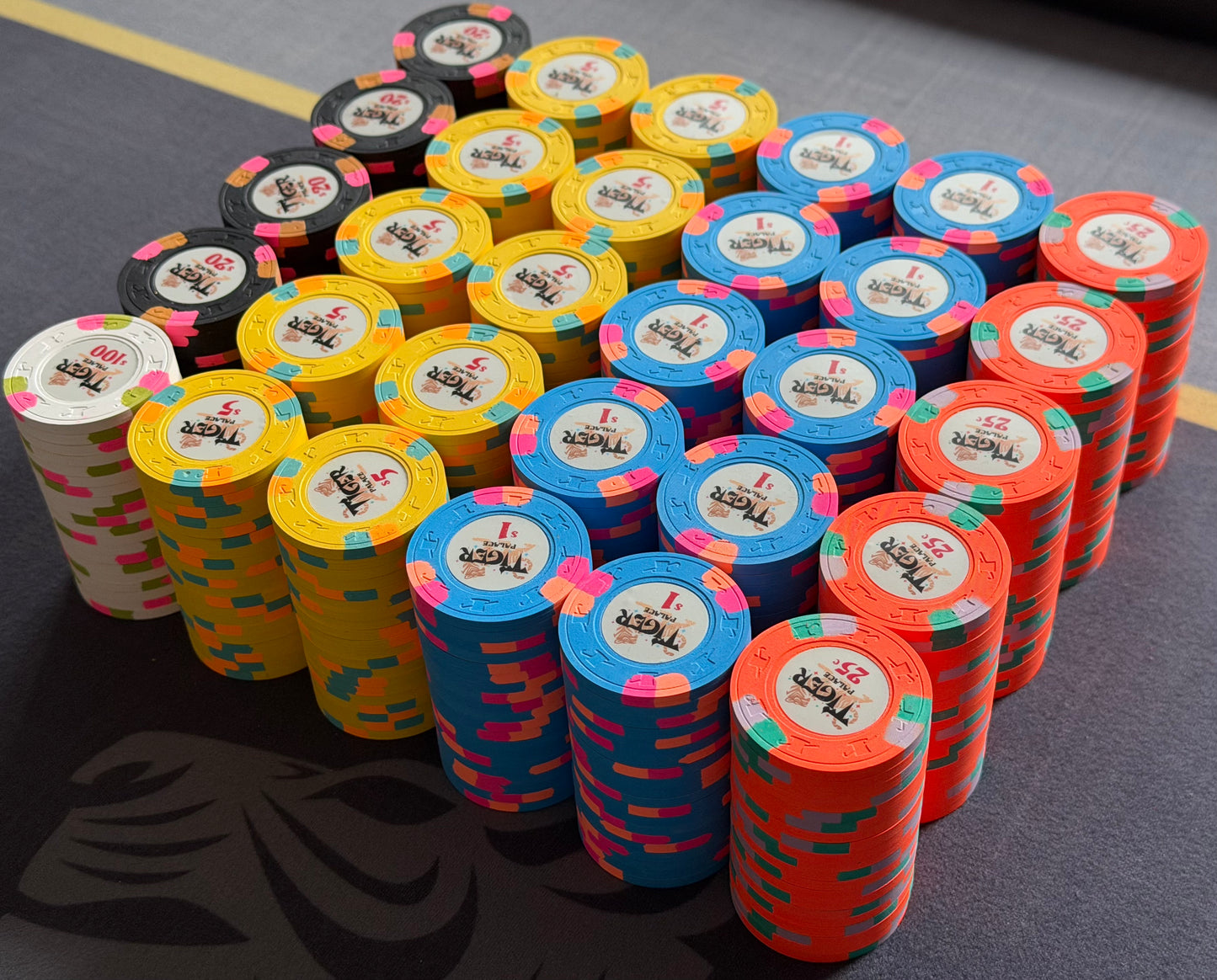 Tiger Palace (Paulson) relabeled $0.25/$0.50 Cash Set (cali colors, orange fracs) - 600 Chips