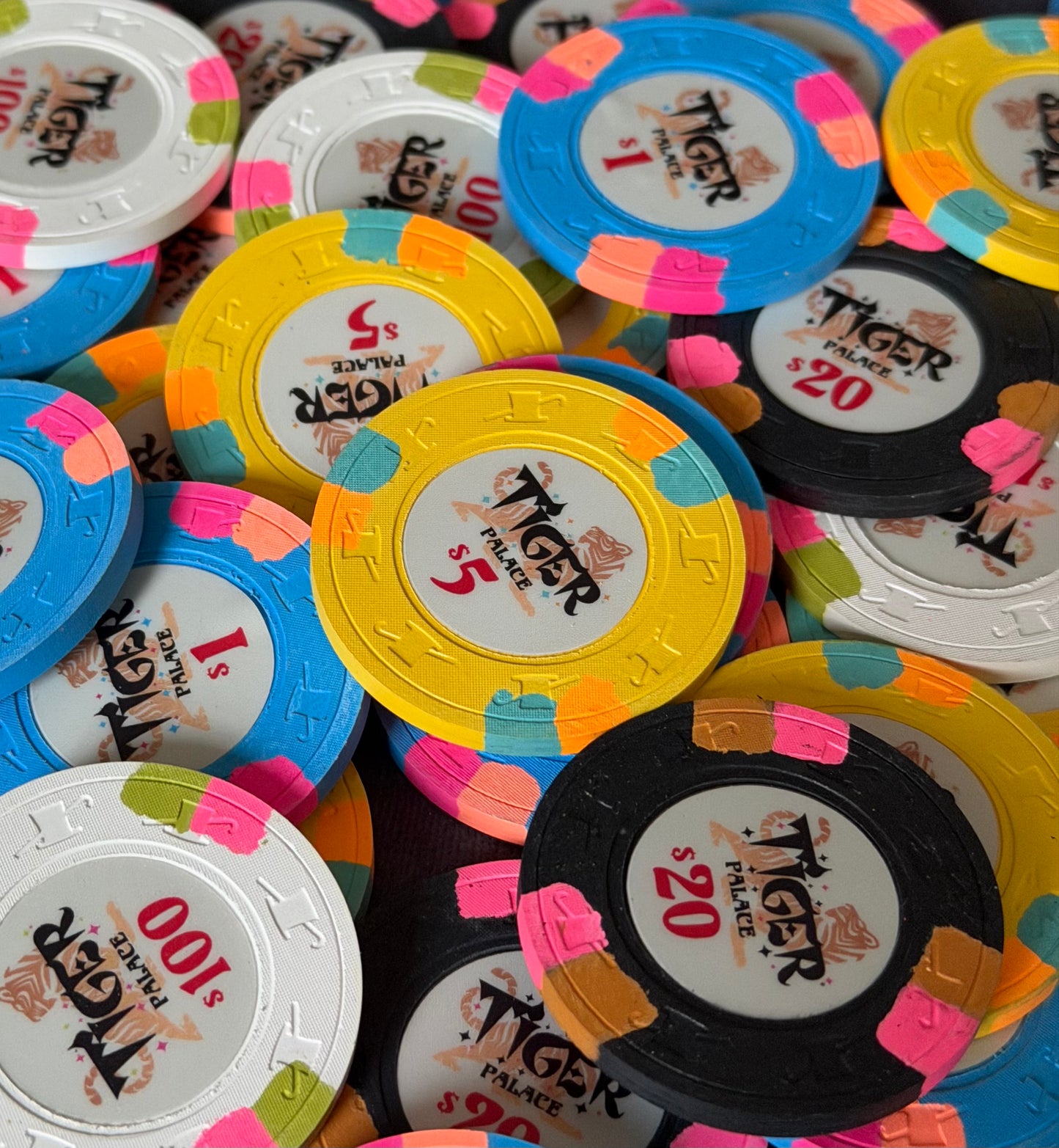 Tiger Palace (Paulson) relabeled $1/$2 Cash Set (cali colors, black $20s) - 800 Chips