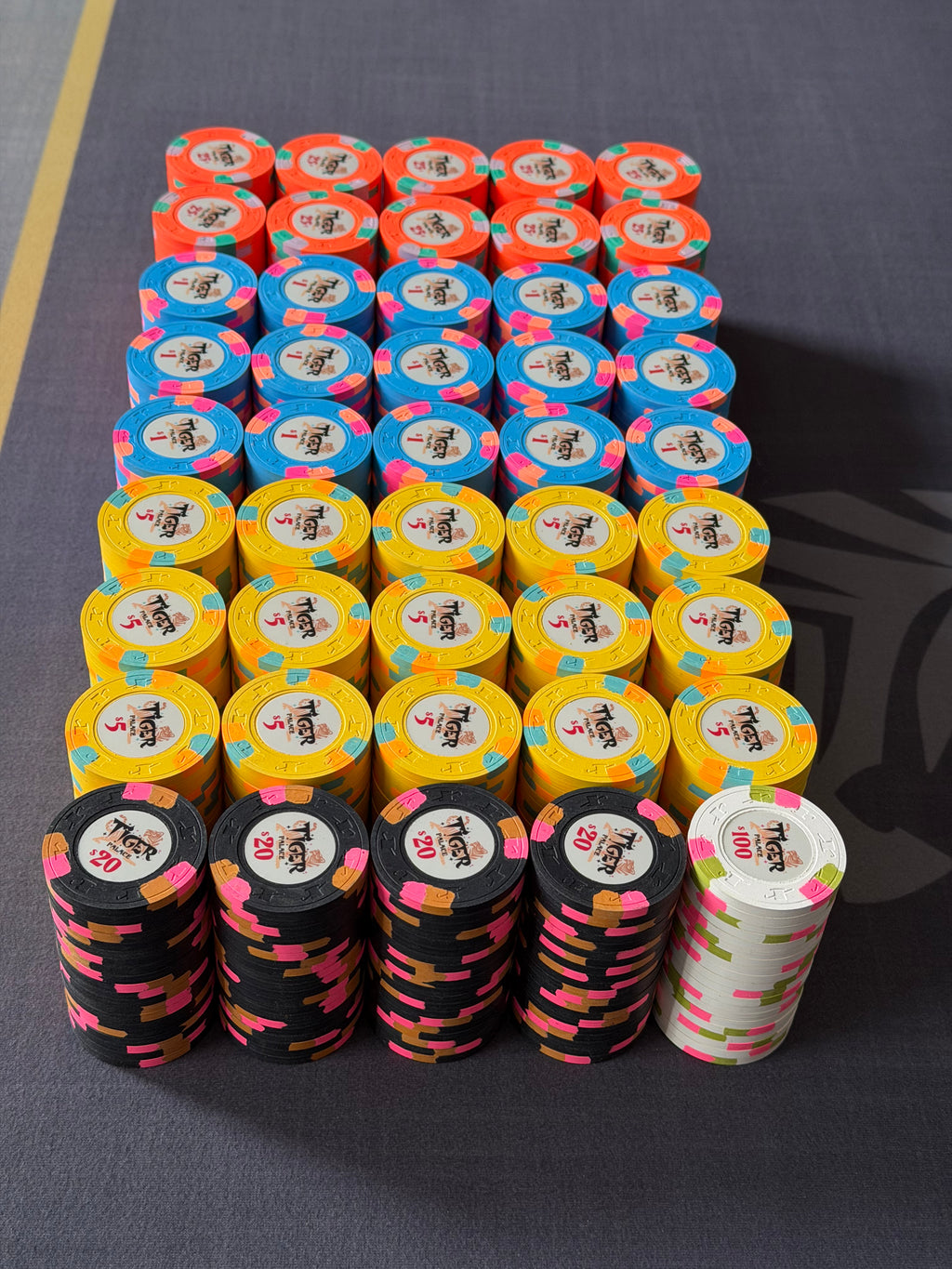 Tiger Palace (Paulson) relabeled $0.25/$0.50 Cash Set (cali colors, orange fracs) - 900 Chips