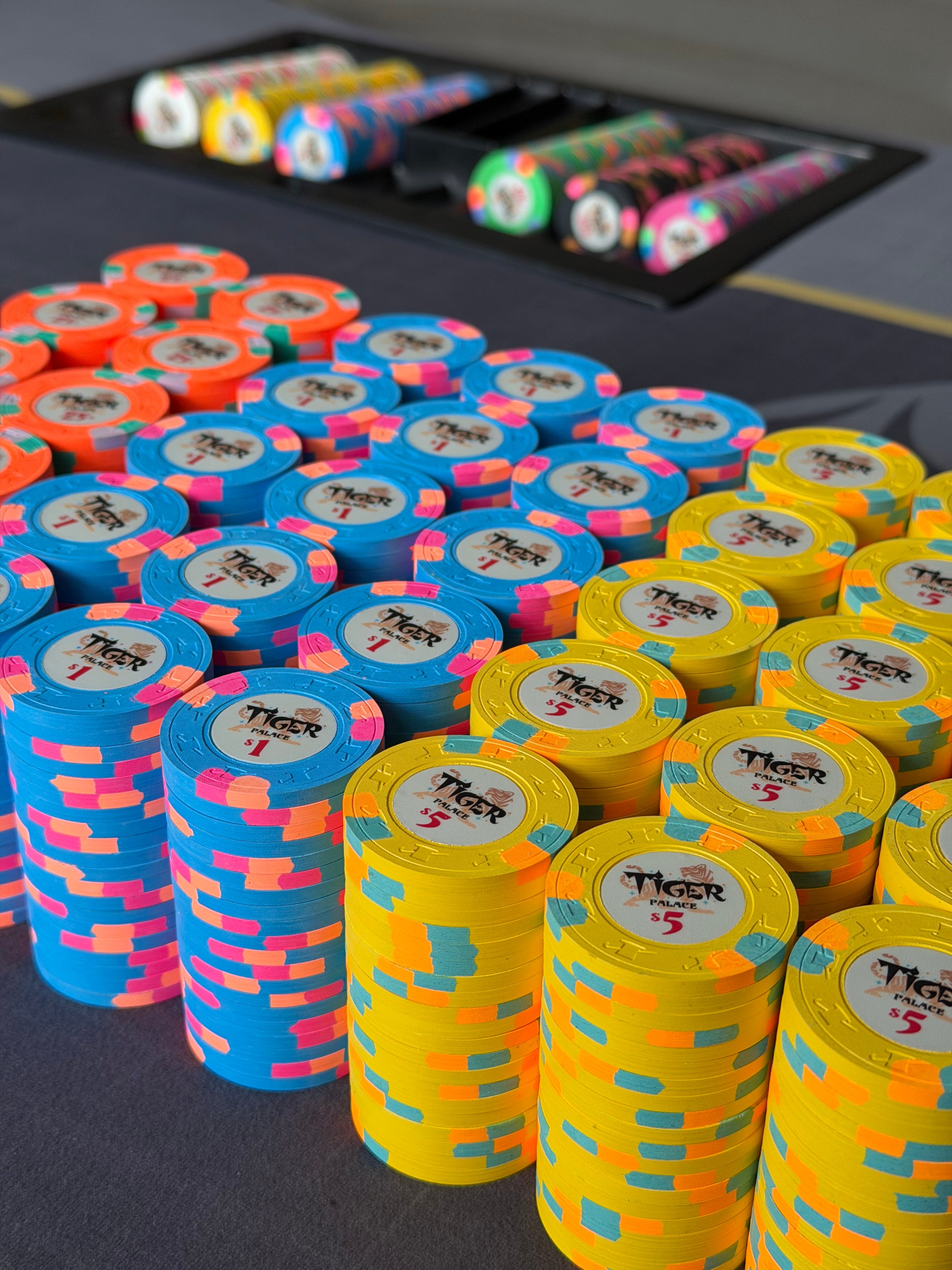 Tiger Palace (Paulson) relabeled $0.25/$0.50 Cash Set (cali colors, orange fracs) - 900 Chips