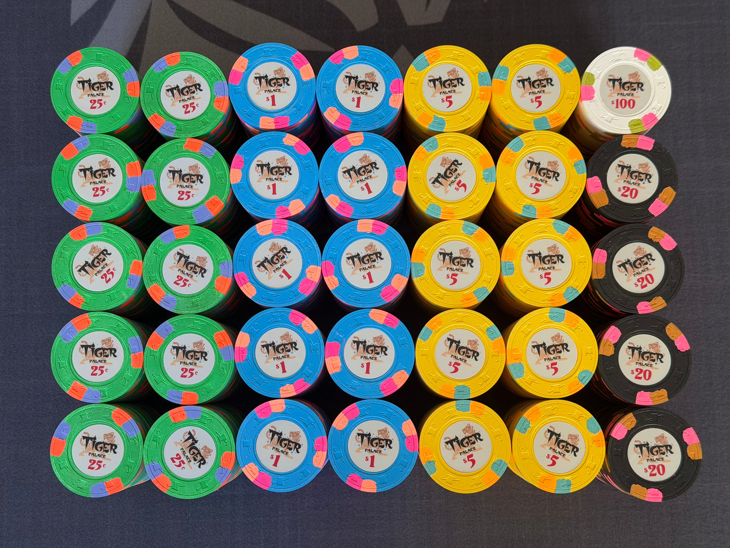 Tiger Palace (Paulson) relabeled $0.25/$0.50 Cash Set (cali colors, green fracs)- 700 Chips