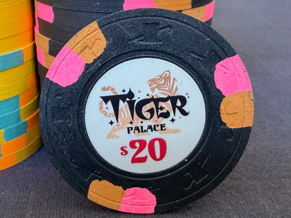 Tiger Palace (Paulson) relabeled $0.25/$0.50 Cash Set (cali colors, green fracs)- 700 Chips