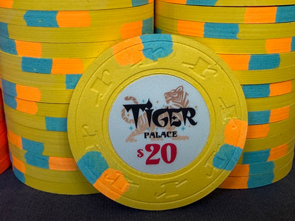 Tiger Palace (Paulson) relabeled $1/$2 Cash Set (Vegas colors, blaze orange $5s, yellow $20s) - 600 Chips (Copy)