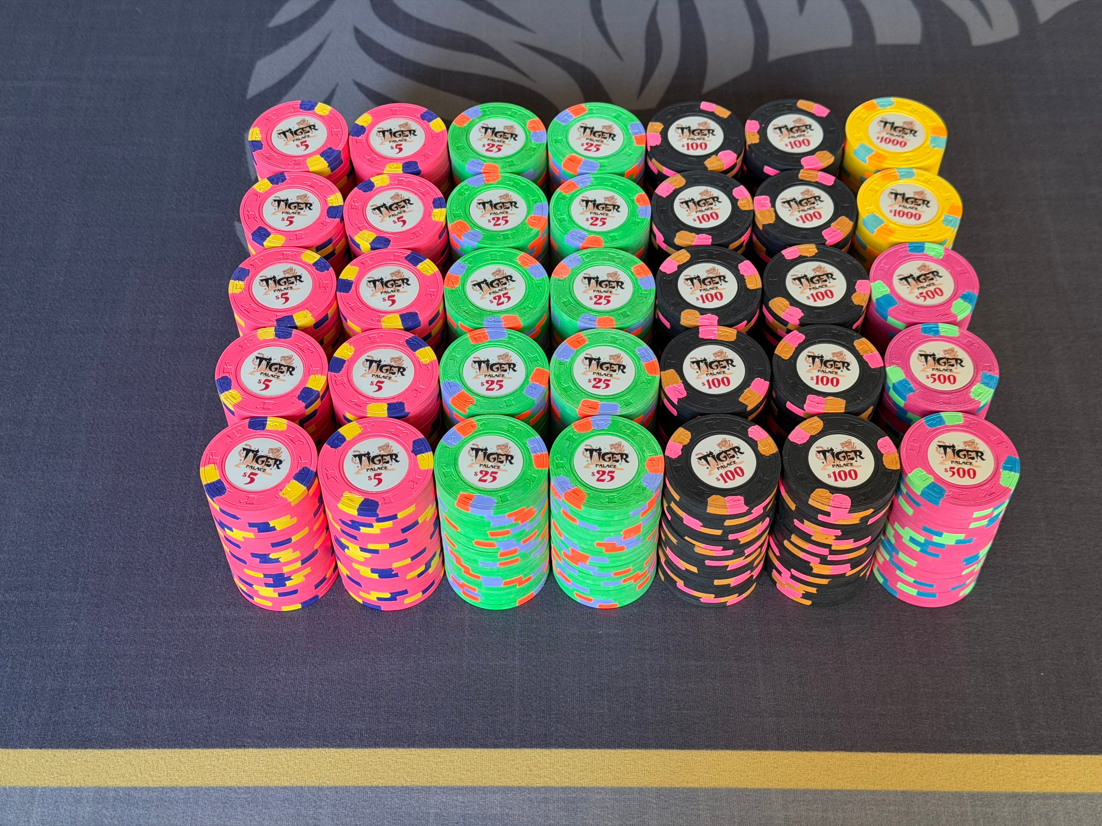 Tiger Palace (Paulson) relabeled $5/$10 Cash Set (Vegas colors)- 700 Chips