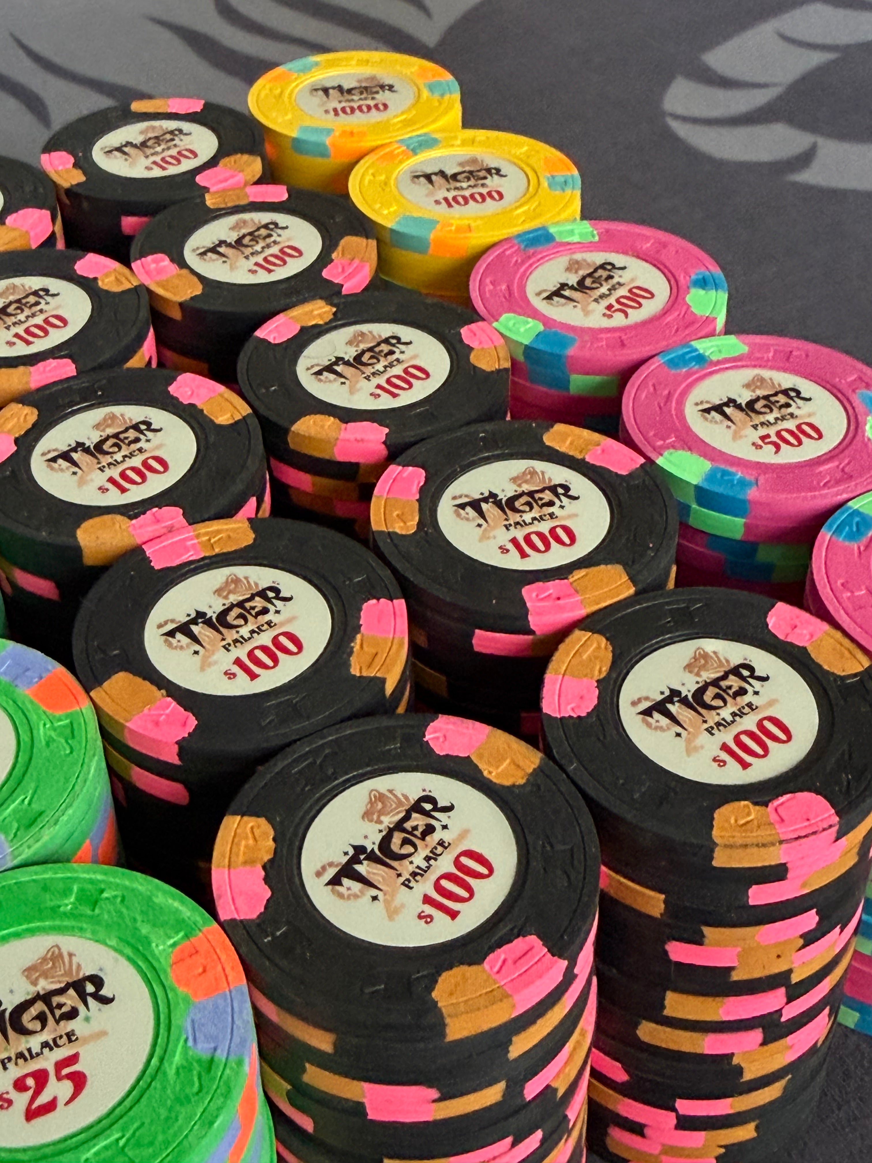 Tiger Palace (Paulson) relabeled $5/$10 Cash Set (Vegas colors)- 700 Chips