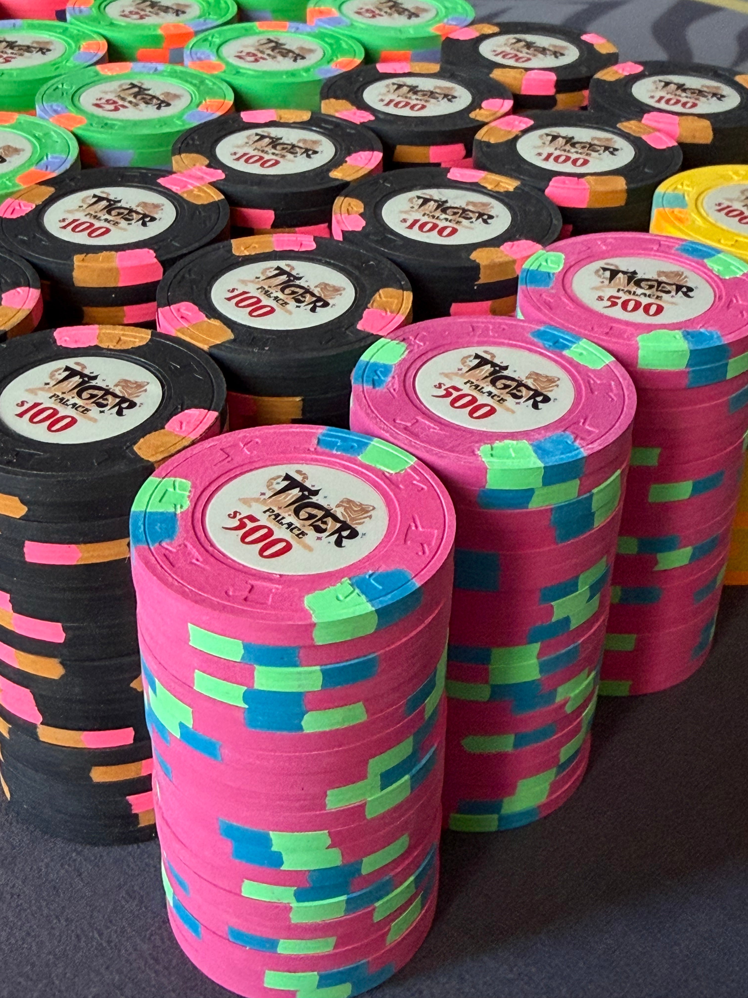 Tiger Palace (Paulson) relabeled $5/$10 Cash Set (Vegas colors)- 700 Chips