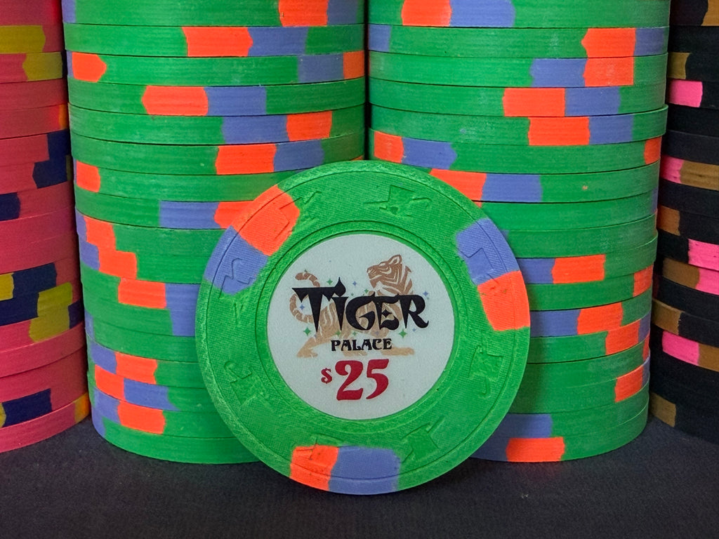 Tiger Palace (Paulson) relabeled $5/$10 Cash Set (Vegas colors)- 700 Chips