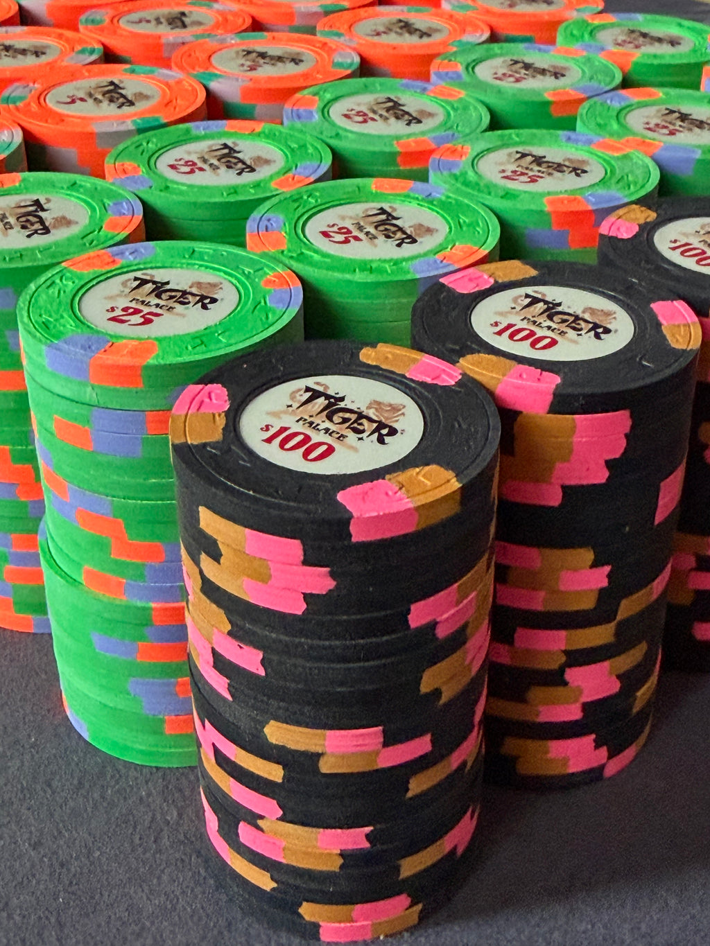 Tiger Palace (Paulson) relabeled $2/$5 Cash Set (Vegas colors, blaze orange $5s) - 700 Chips