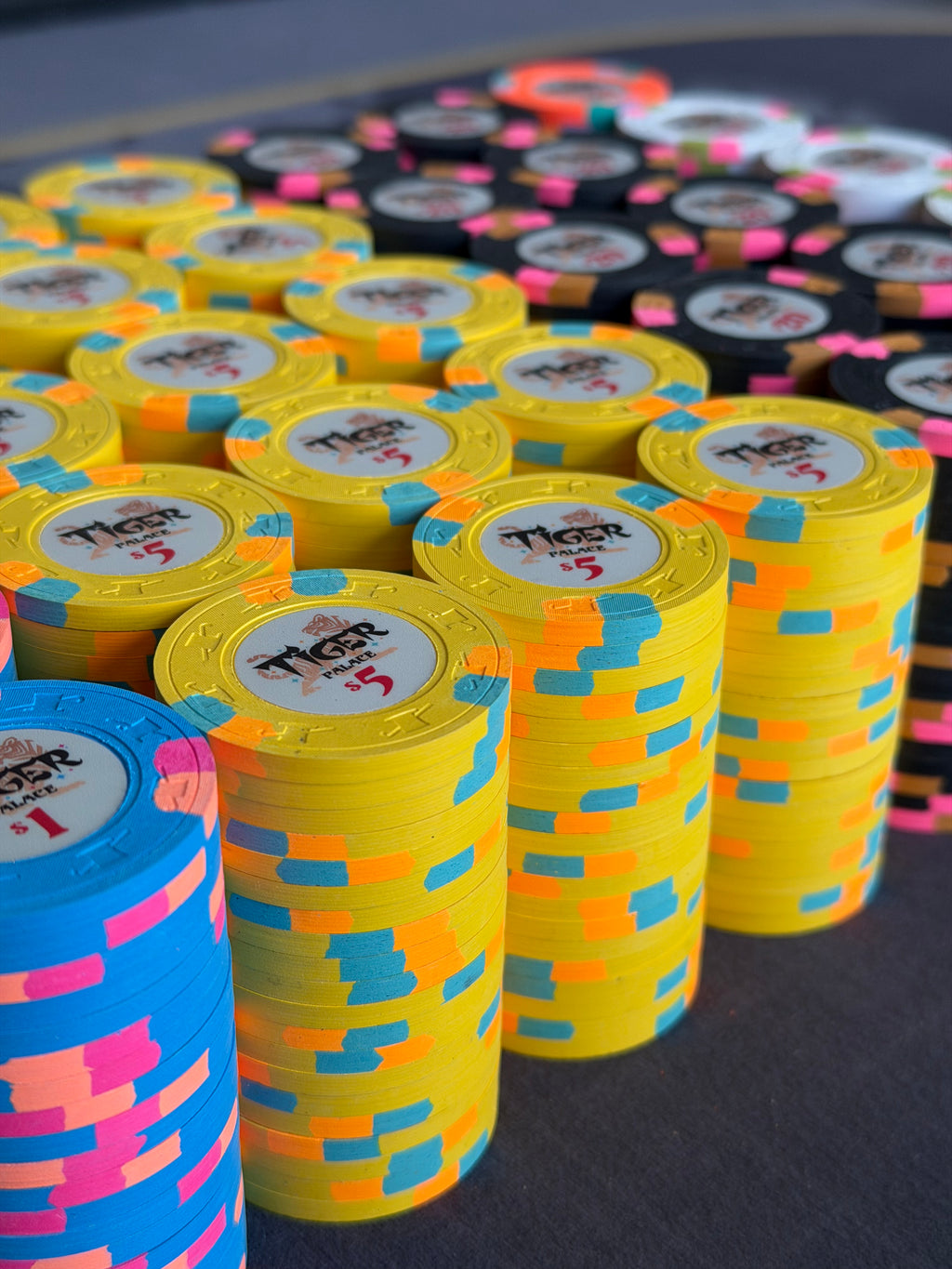Tiger Palace (Paulson) relabeled $2/$5 Cash Set (cali colors) - 700 Chips