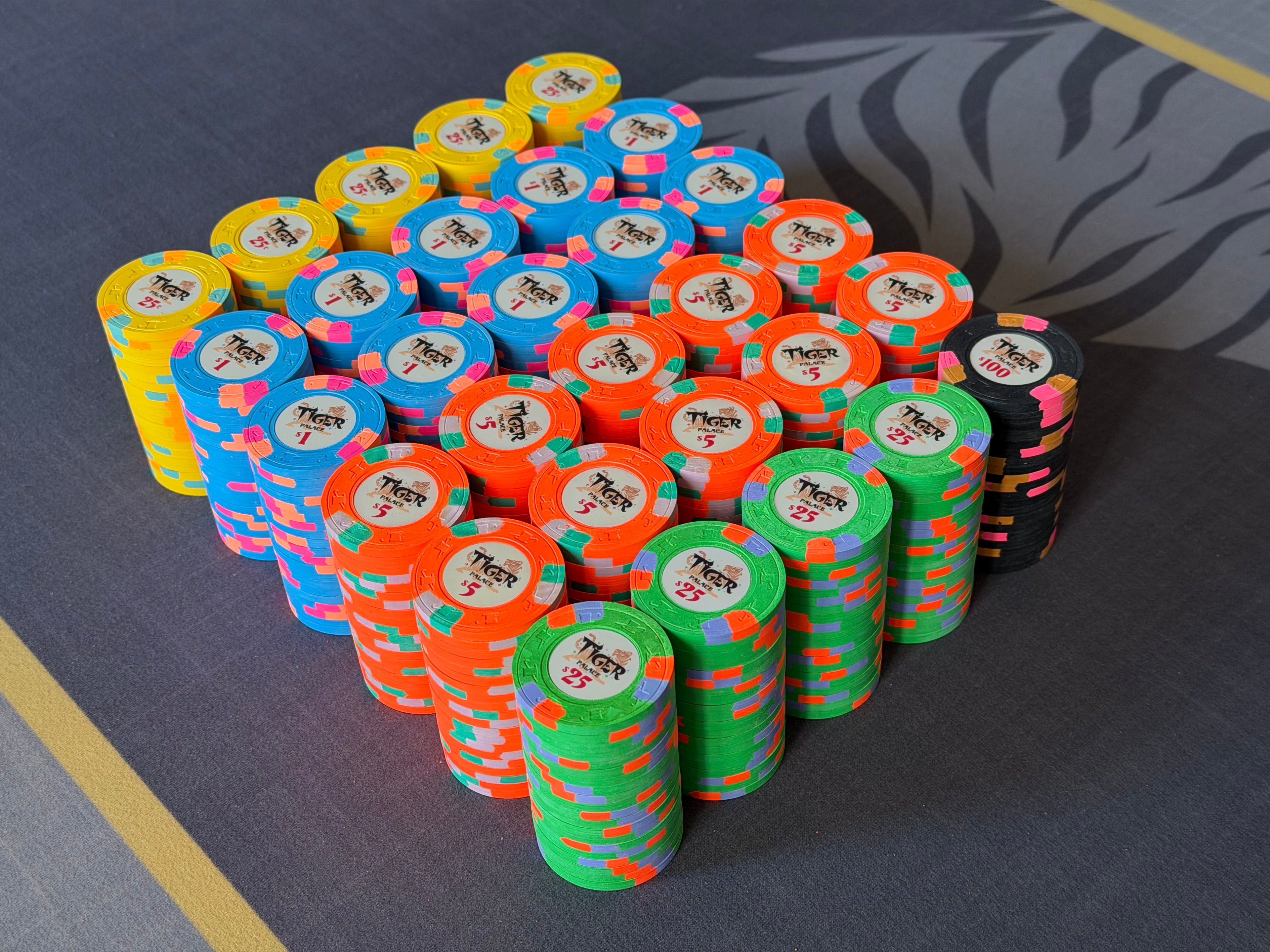 Tiger Palace (Paulson) relabeled $0.25/$0.50 Cash Set (Vegas colors, yellow fracs, blaze orange $5s) - 600 Chips