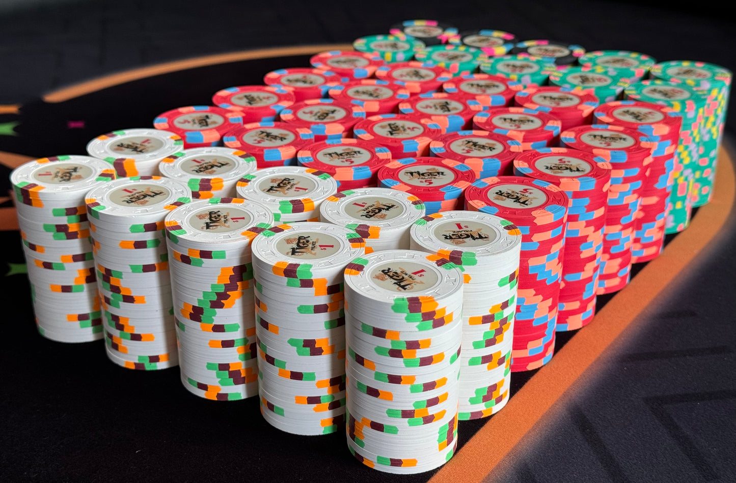 Tiger Palace (Paulson) Cash Set: VIP1 $1/$2 'Vegas' set - 800 chips