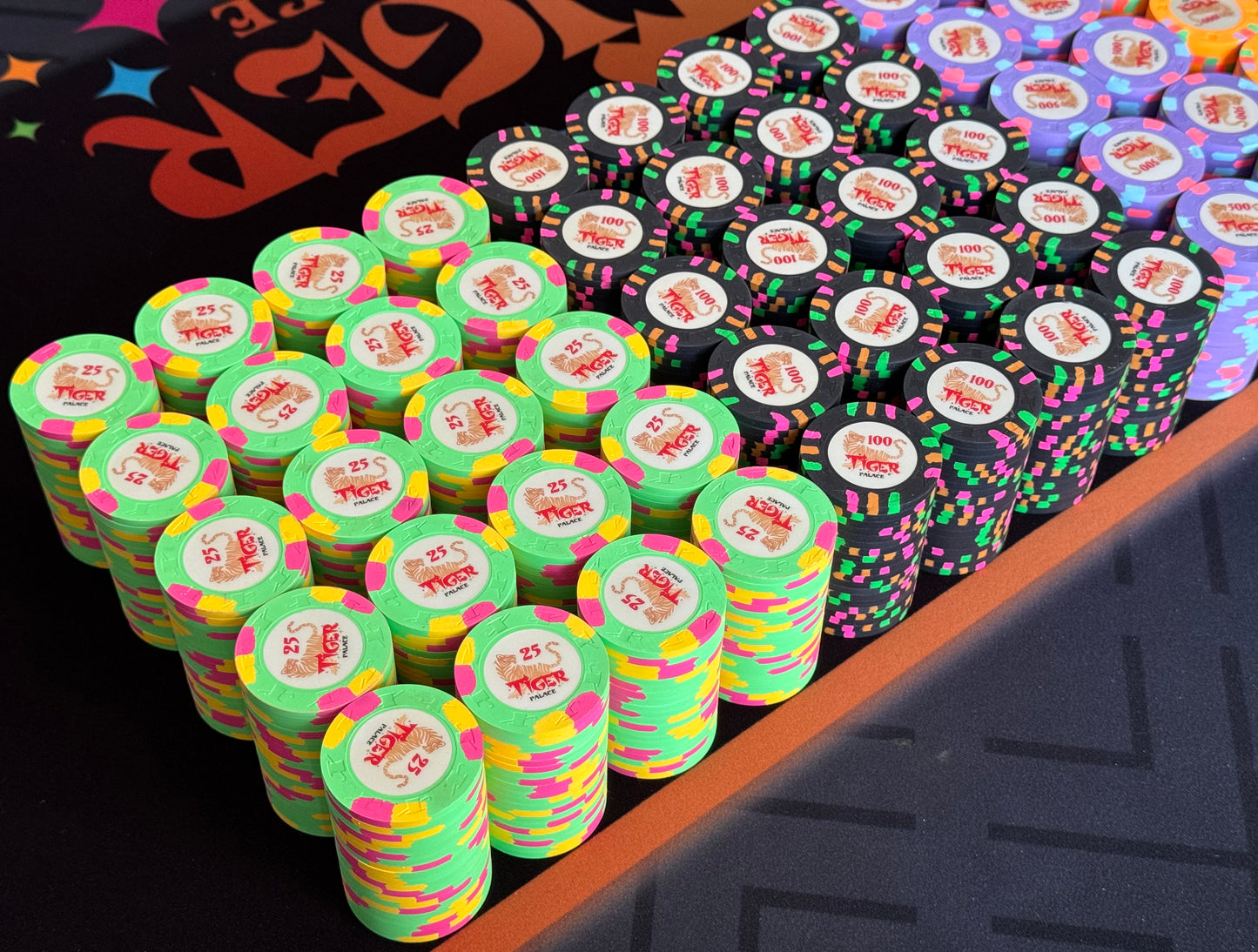 Tiger Palace (Paulson) Ultimate High Stakes Cash Set - 1200 oversized (43mm) chips