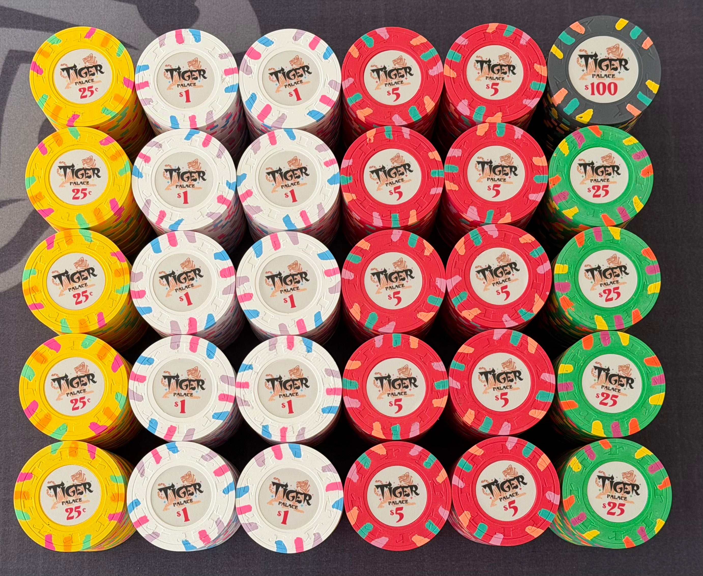 Tiger Palace (Paulson) Cash Set: Custom 'Bear Claws' - $0.25/$0.50 'Vegas' Set - 600 chips
