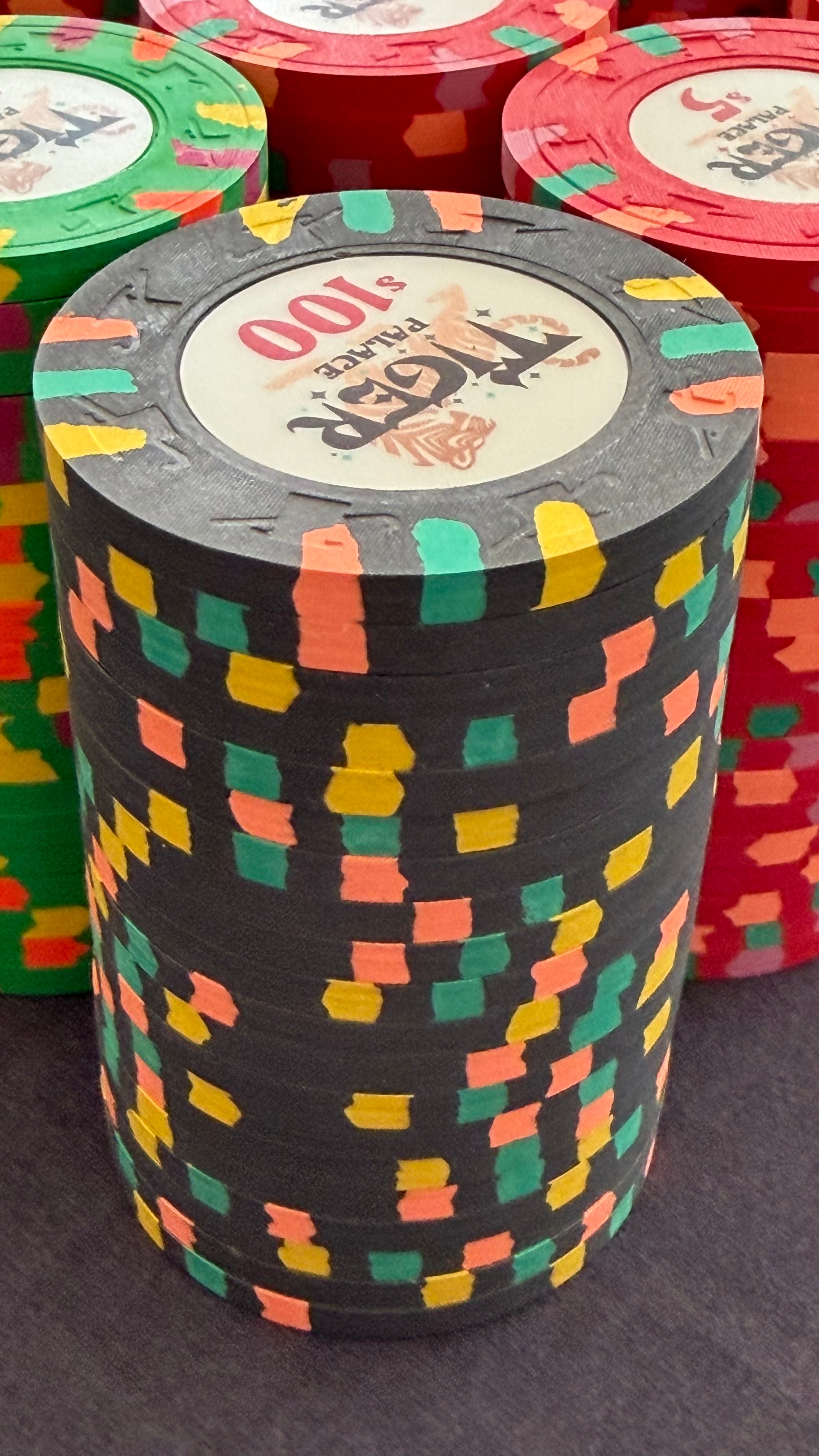 Tiger Palace (Paulson) Cash Set: Custom 'Bear Claws' - $0.25/$0.50 'Vegas' Set - 600 chips