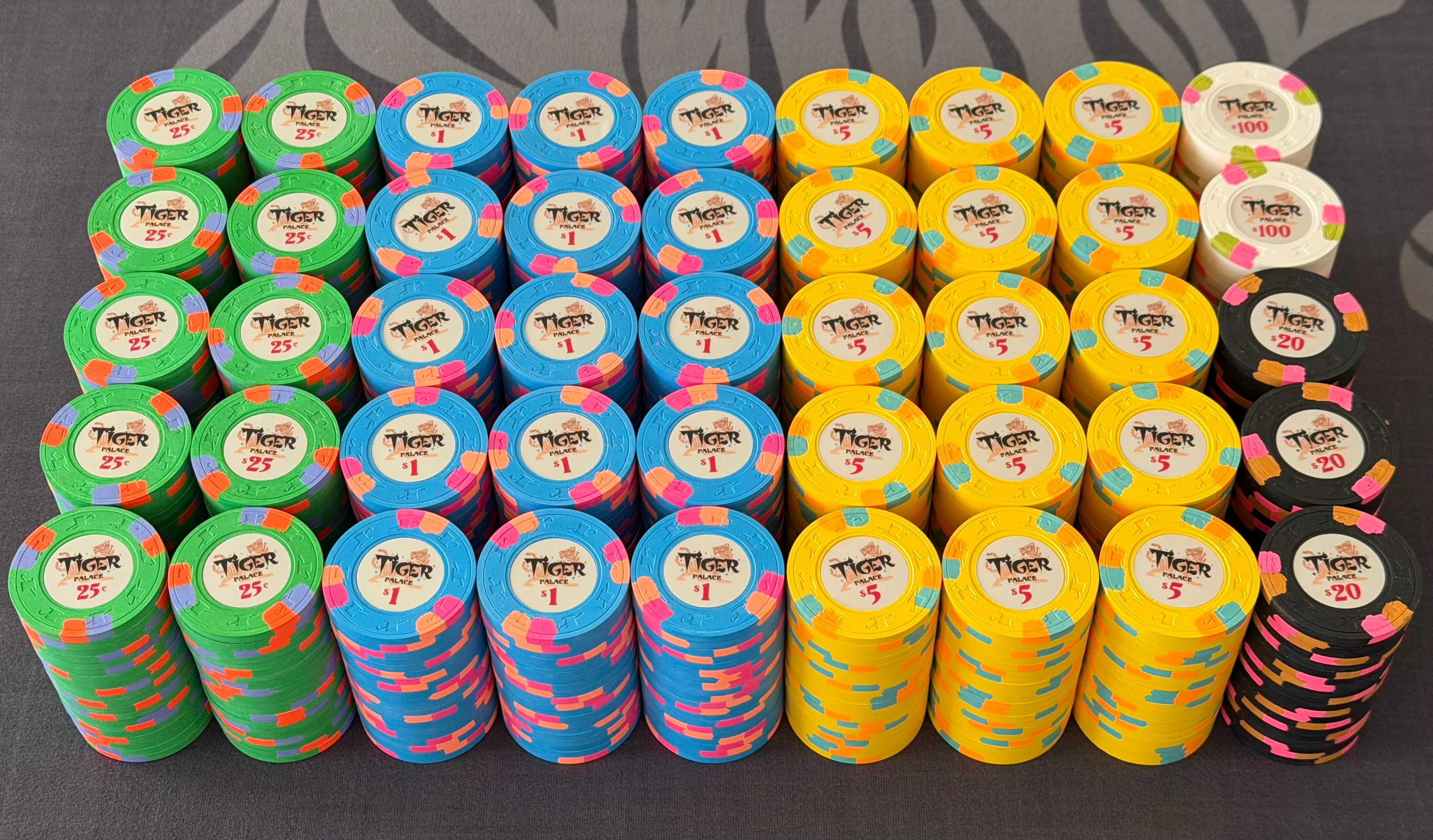 Tiger Palace (Paulson) relabeled $0.25/$0.50 Cash Set (cali colors, green fracs)- 900 Chips