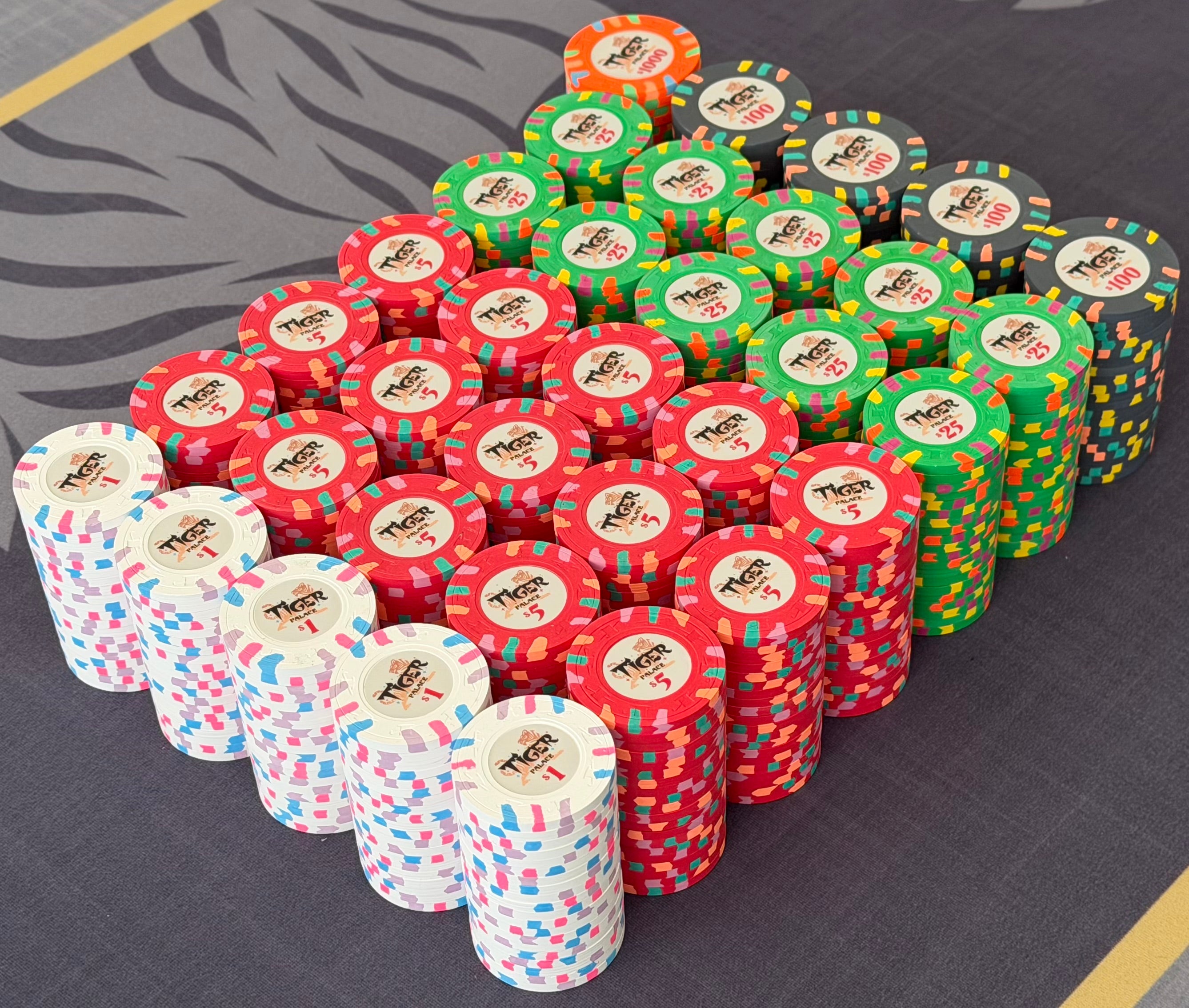 Tiger Palace (Paulson) Cash Set: Custom 'Bear Claws' - $2/$5 'Vegas' Set - 700 chips