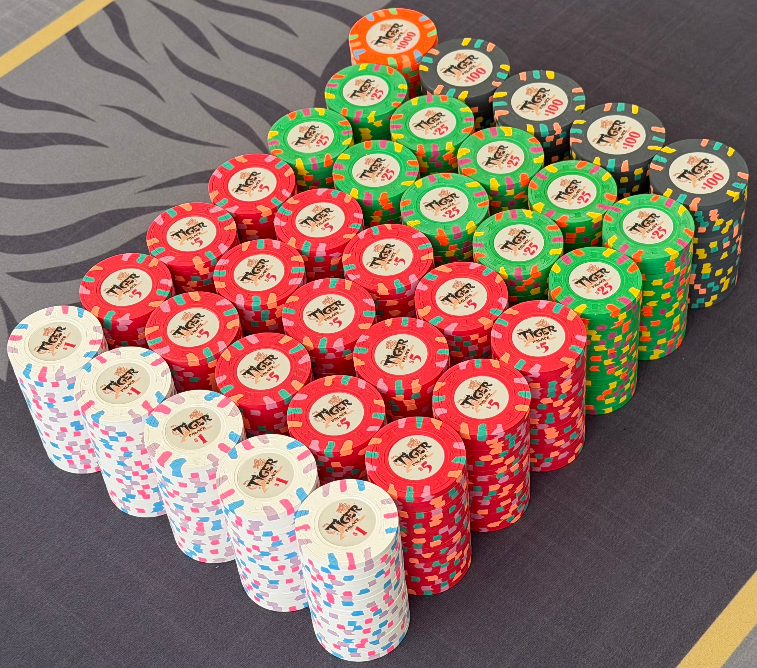 Tiger Palace (Paulson) Cash Set: Custom 'Bear Claws' - $2/$5 'Vegas' Set - 700 chips