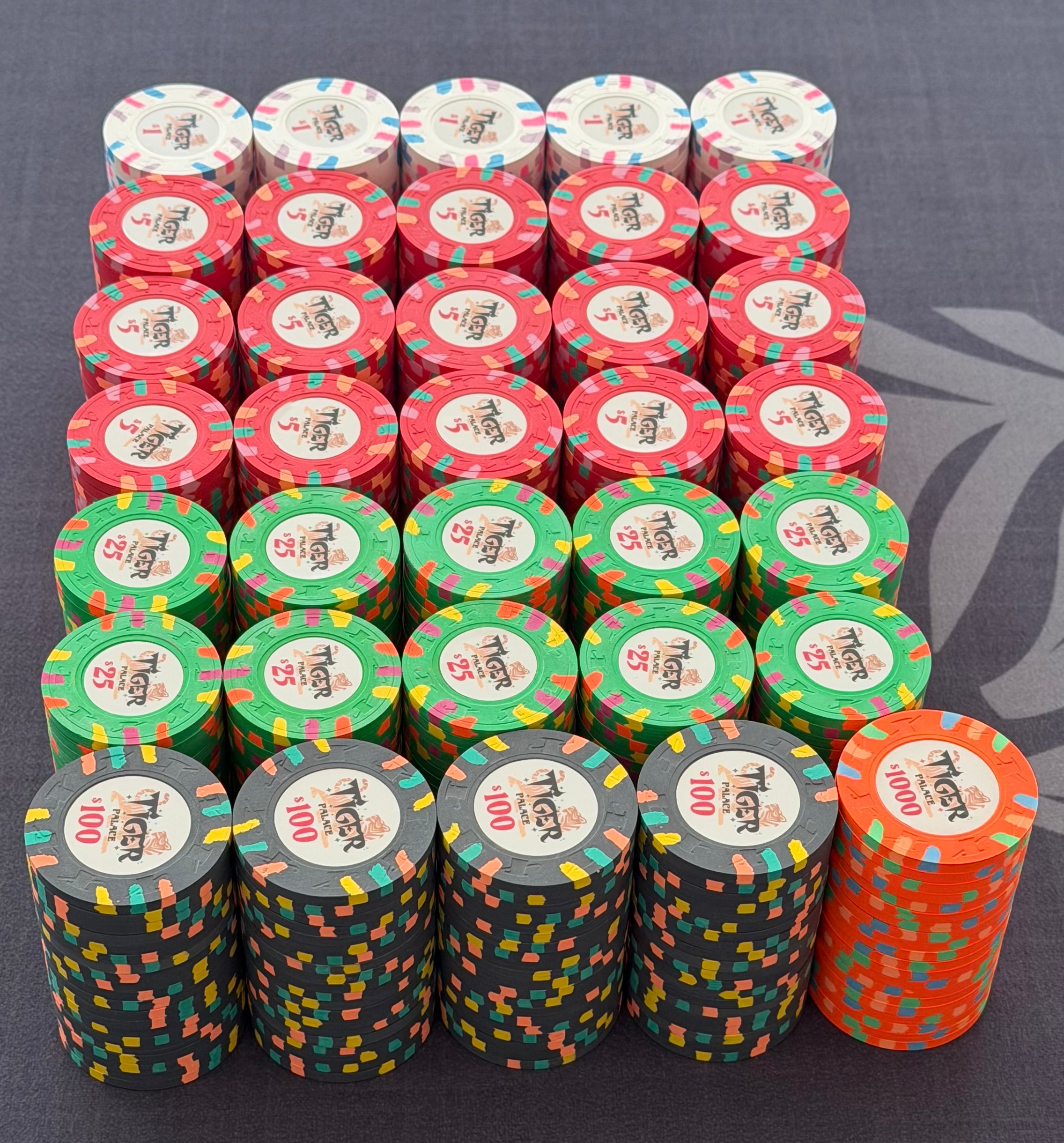 Tiger Palace (Paulson) Cash Set: Custom 'Bear Claws' - $2/$5 'Vegas' Set - 700 chips