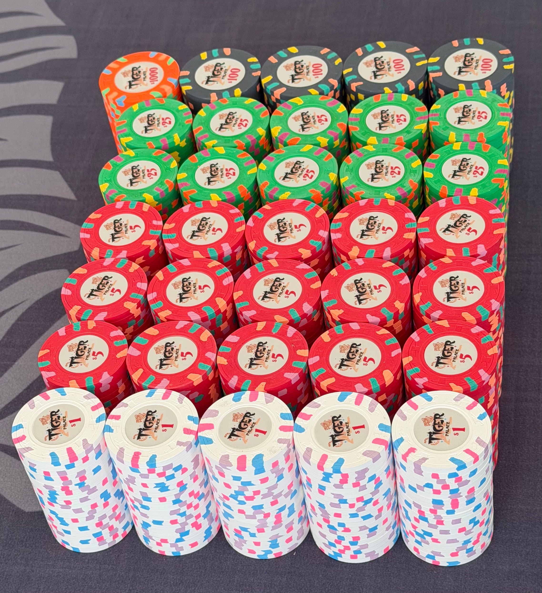 Tiger Palace (Paulson) Cash Set: Custom 'Bear Claws' - $2/$5 'Vegas' Set - 700 chips