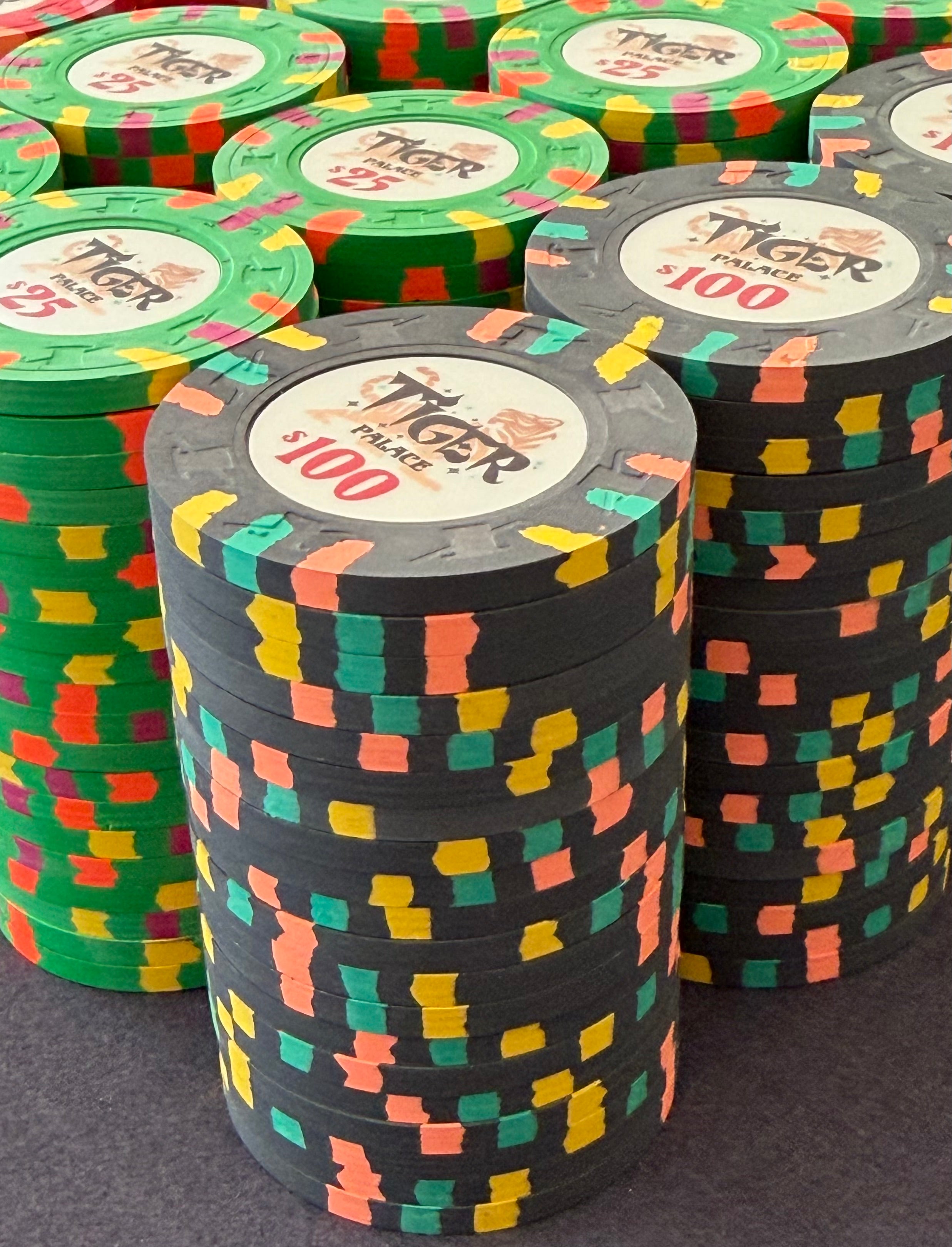 Tiger Palace (Paulson) Cash Set: Custom 'Bear Claws' - $2/$5 'Vegas' Set - 700 chips