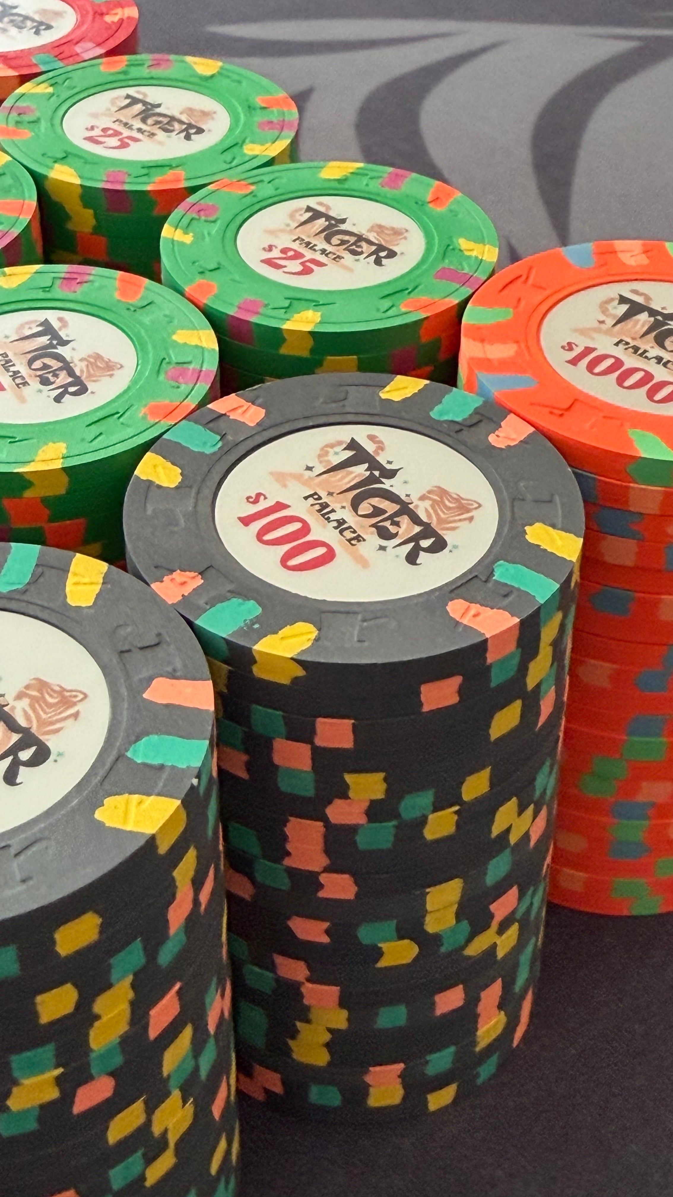 Tiger Palace (Paulson) Cash Set: Custom 'Bear Claws' - $2/$5 'Vegas' Set - 700 chips