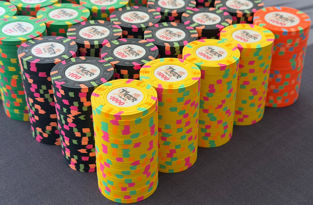 Tiger Palace (Paulson) Cash Set: Custom 'Bear Claws' - $5/$10 'Vegas' Set - 700 chips