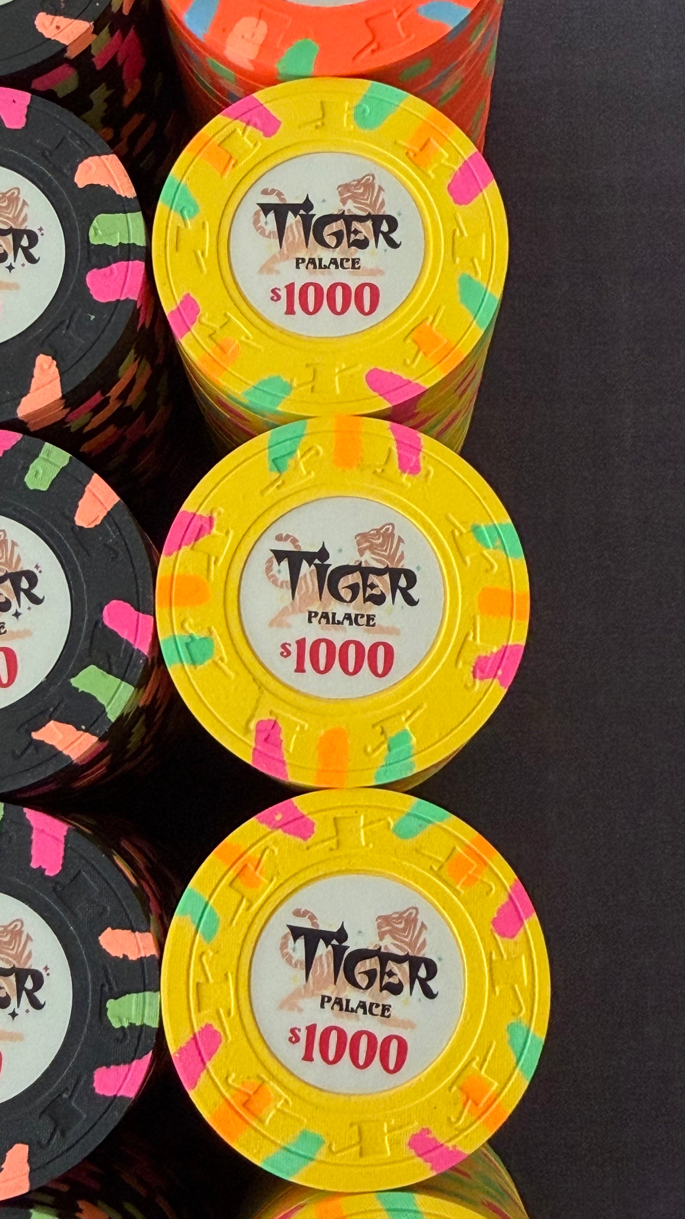 Tiger Palace (Paulson) Cash Set: Custom 'Bear Claws' - $5/$10 'Vegas' Set - 700 chips