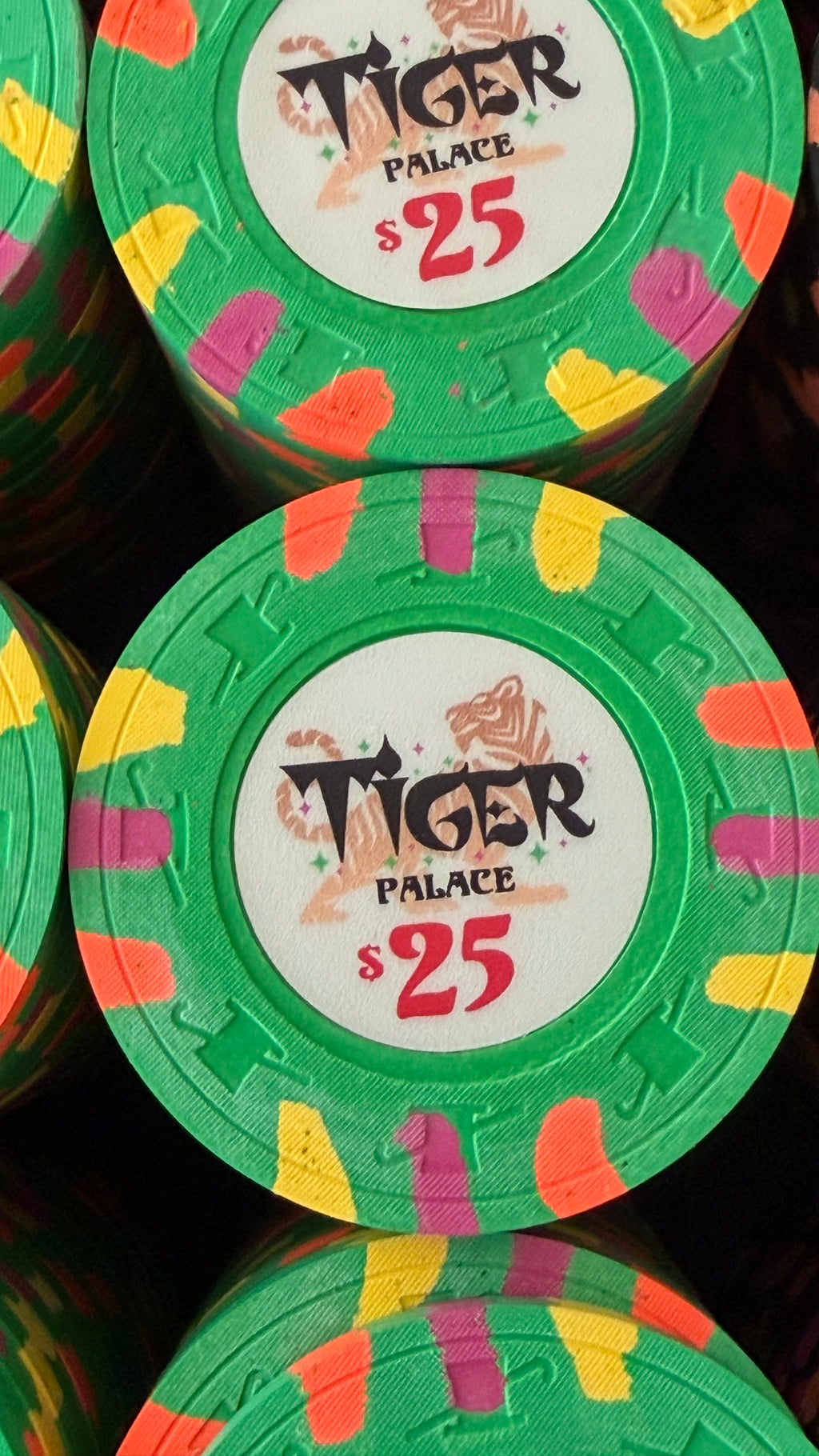 Tiger Palace (Paulson) Cash Set: Custom 'Bear Claws' - $5/$10 'Vegas' Set - 700 chips