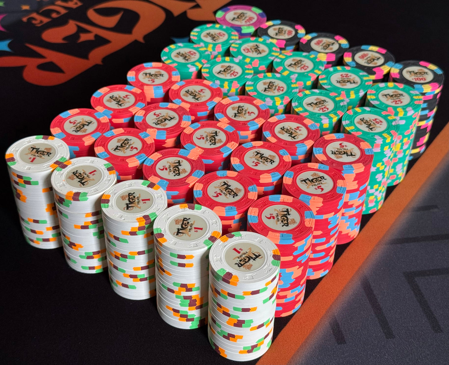 Tiger Palace (Paulson) Cash Set: VIP1 $2/$5 'Vegas' set - 700 chips