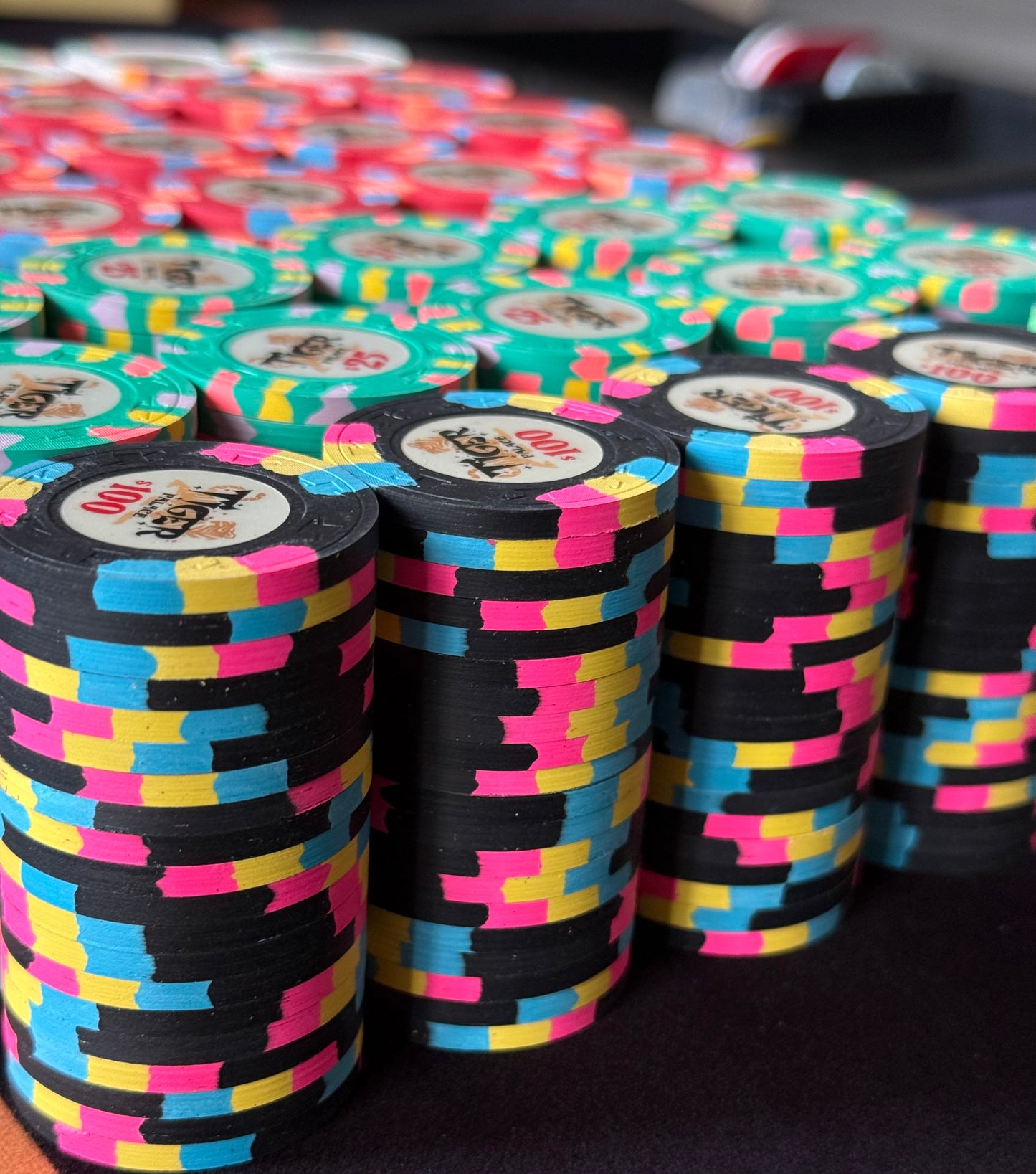 Tiger Palace (Paulson) Cash Set: VIP1 $2/$5 'Vegas' set - 700 chips