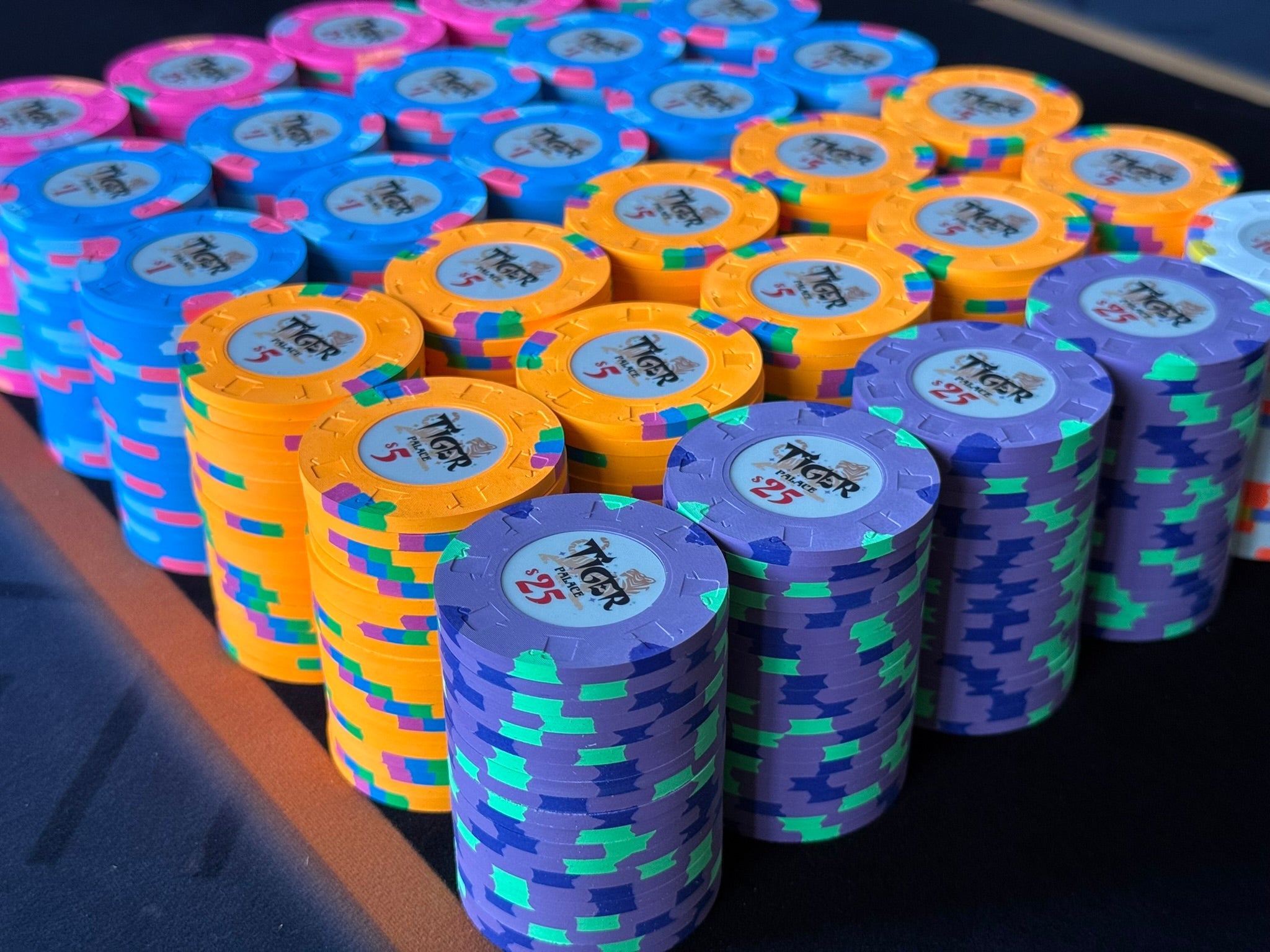 Tiger Palace (Paulson) Cash Set: Custom, one-of-a-kind 48mm 'Fat Hat' - $0.25/$0.50 'Cali' Set - 600 chips