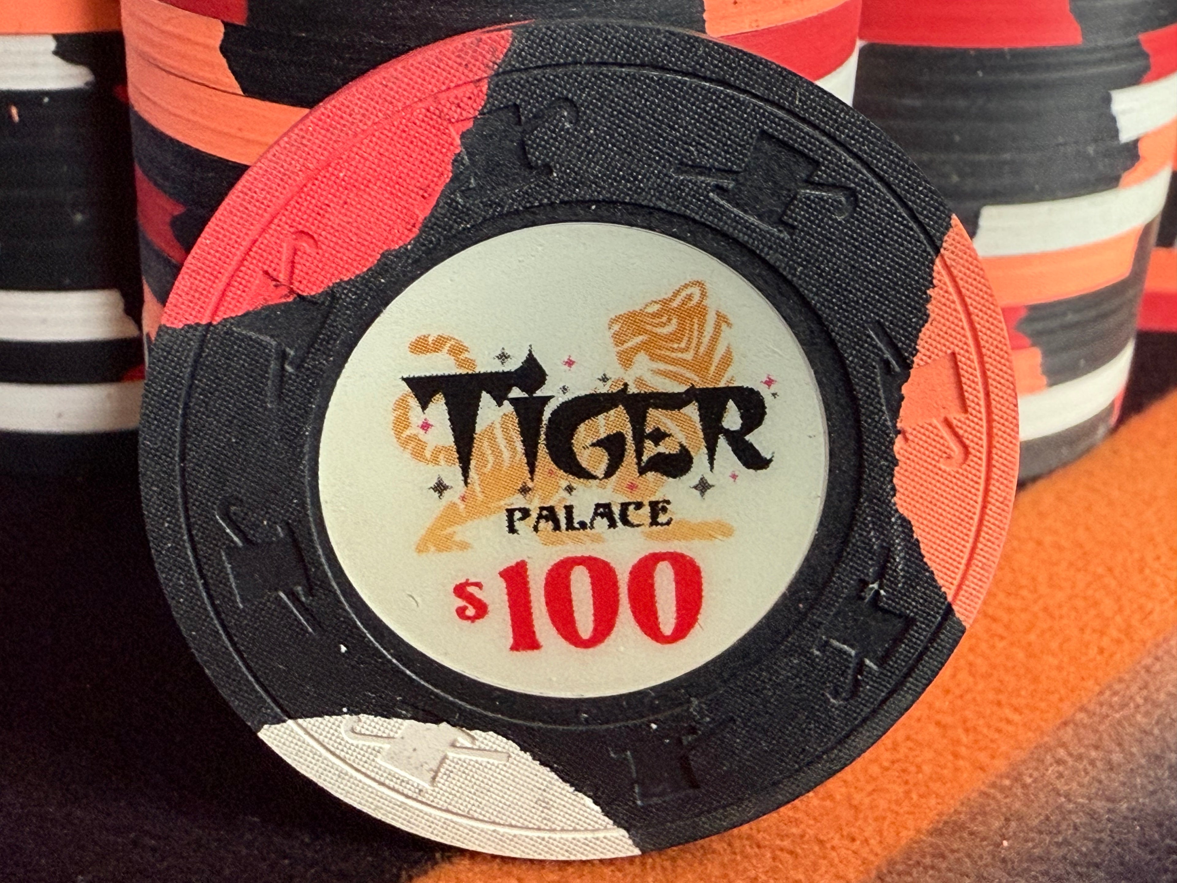 Tiger Palace (Paulson) Tri-moon cash $100 - Black 39mm - One Barrel